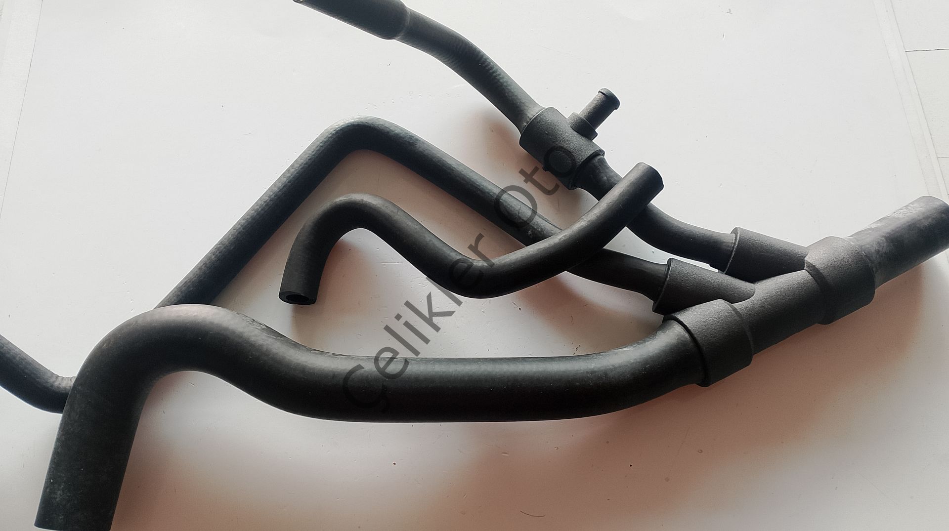 Radyatör Alt Hortumu Scenic Megane 1,9Dizel 2,0 8V F3R 8200027033