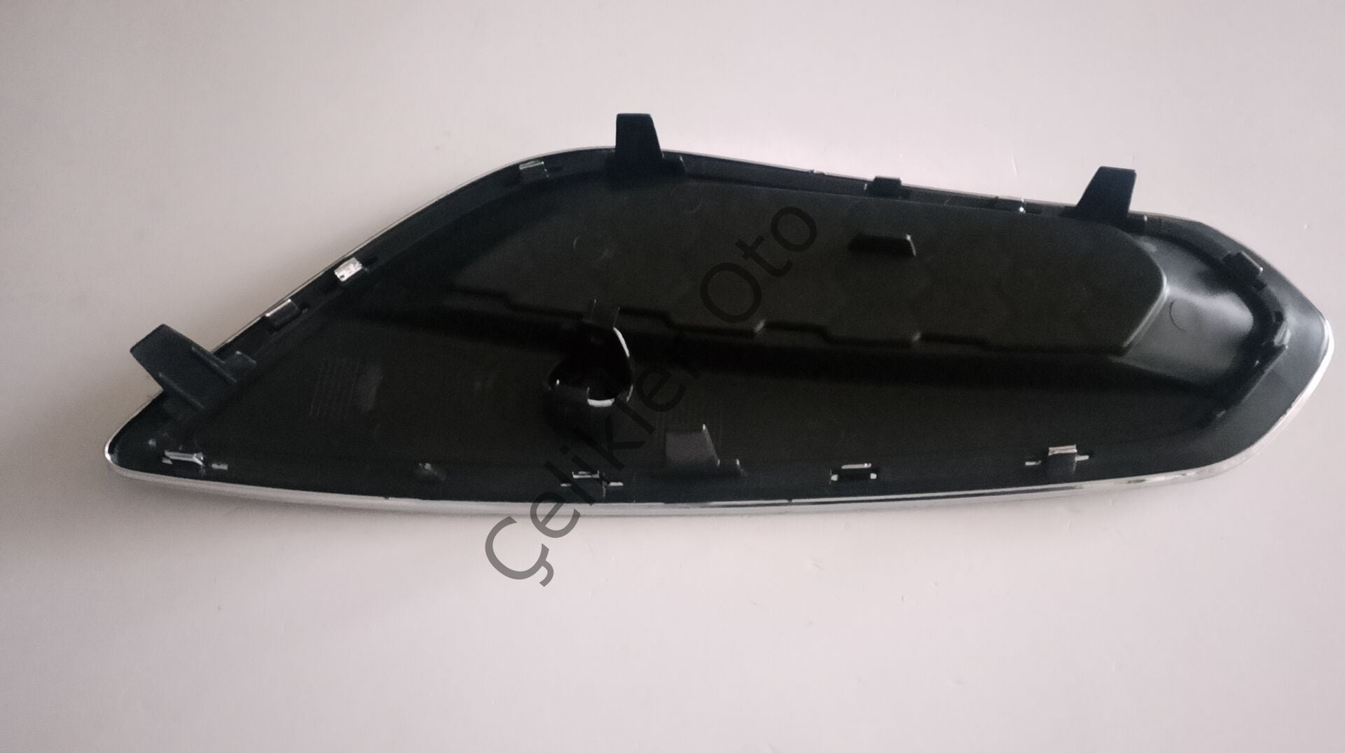 Sol Sis Kapağı  Nikelajlı S60 V60 2011->2013 31323411