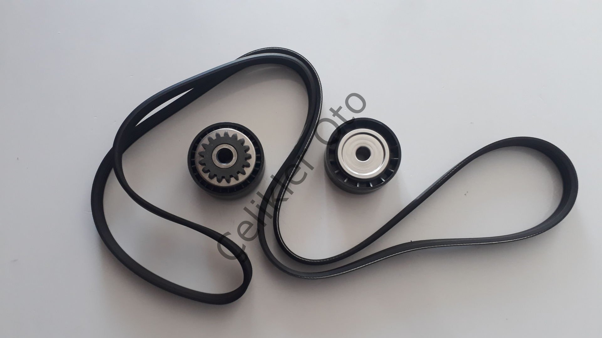 V Kayışı Alternatör Seti Clio Logan Sandero 1,2 16V D4F D7F 7701477533