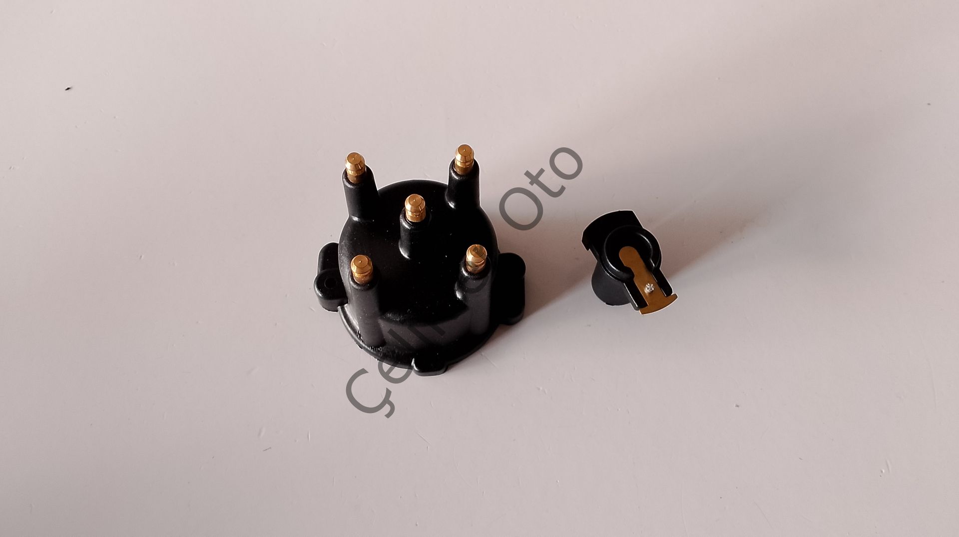 Distribütör Kapağı+Tevzi Makarası Renault R19 Express Clio 1,4 8V 7701033620