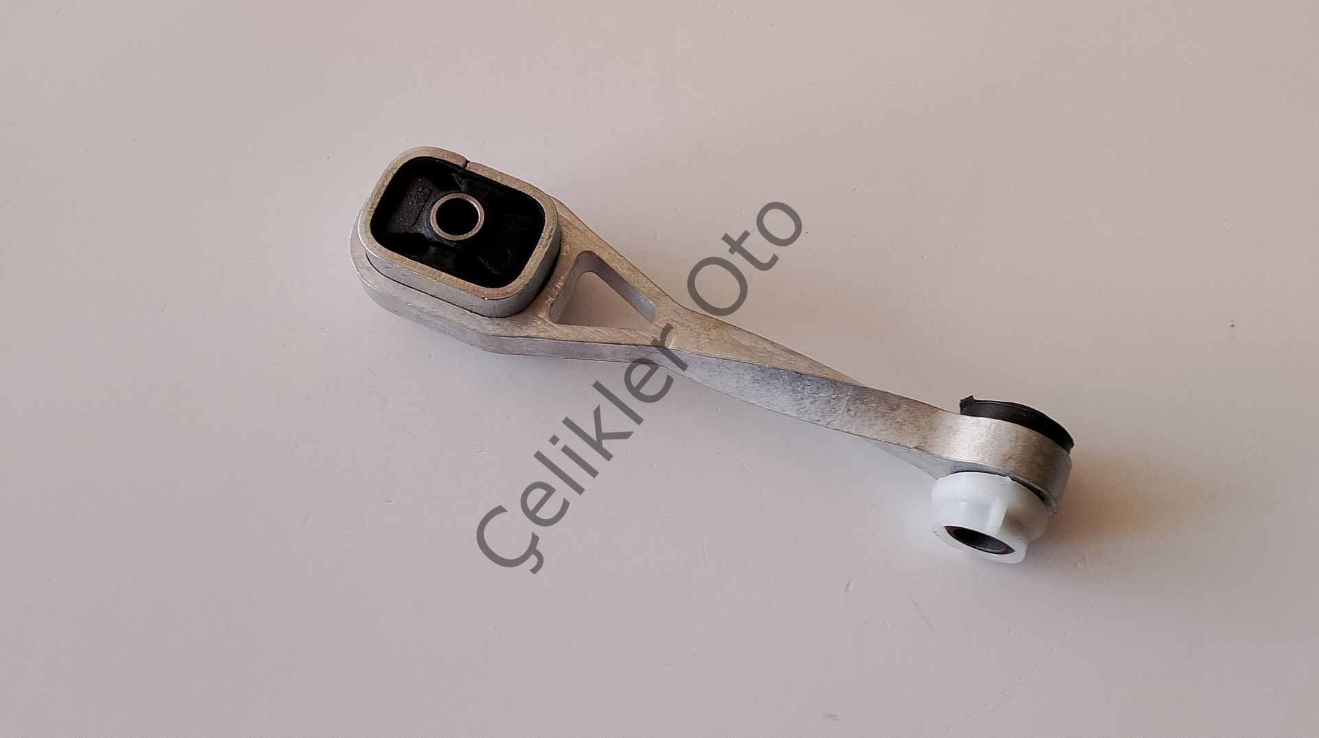 Motor Alt Takozu Arka Clio Megane 1,4 1,5 1,6 16V 8200171178