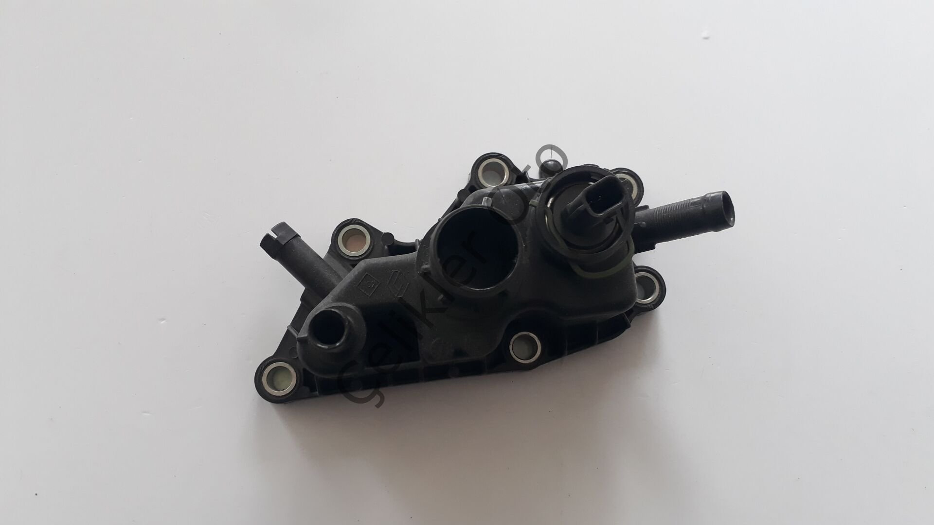 Termostat Su Kutusu Gövdesi Clio 4 Captur Sandero 0,9Tce 110603999R