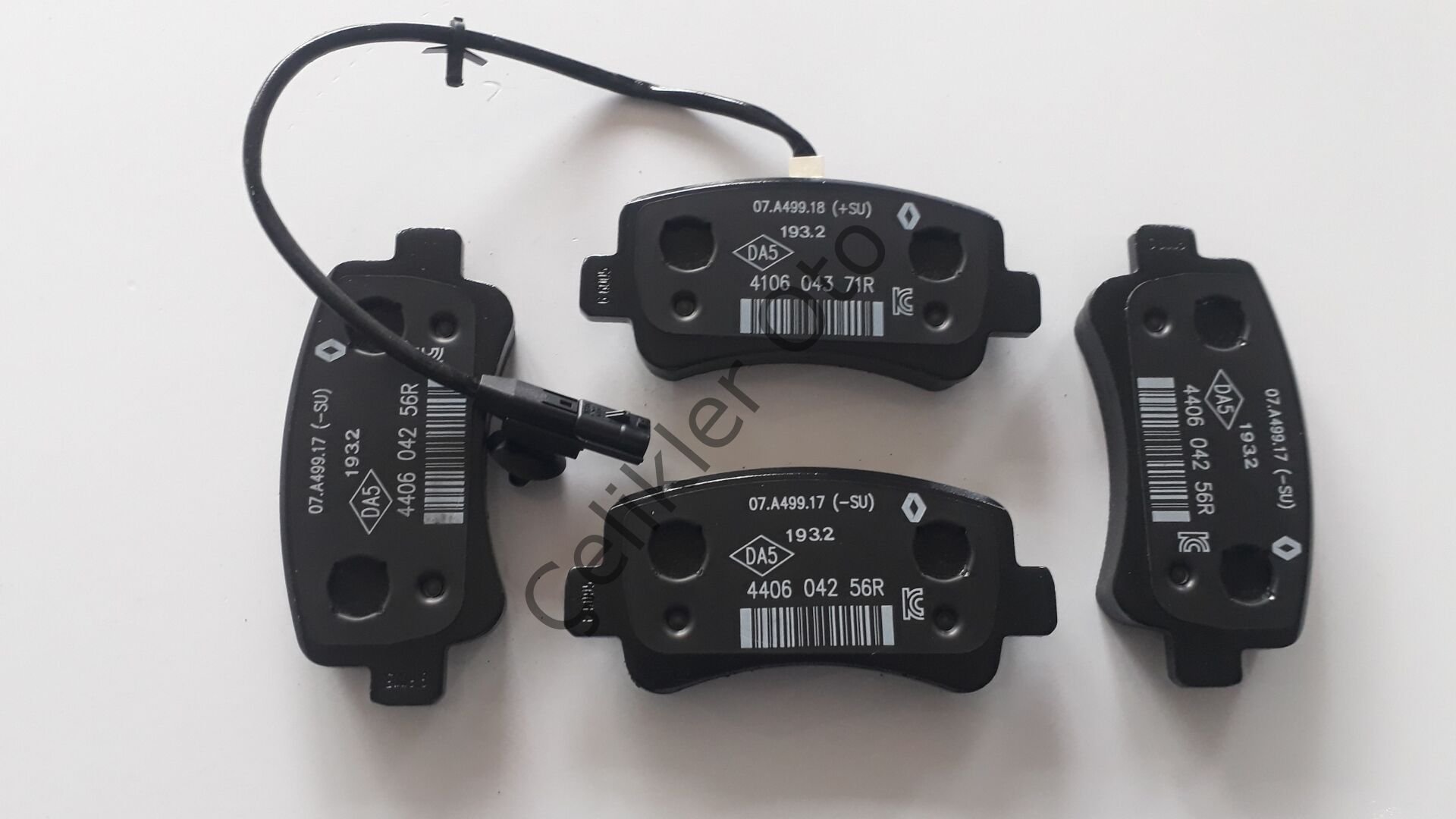 Arka Fren Balatası Master 3 Tek Teker 440603321R