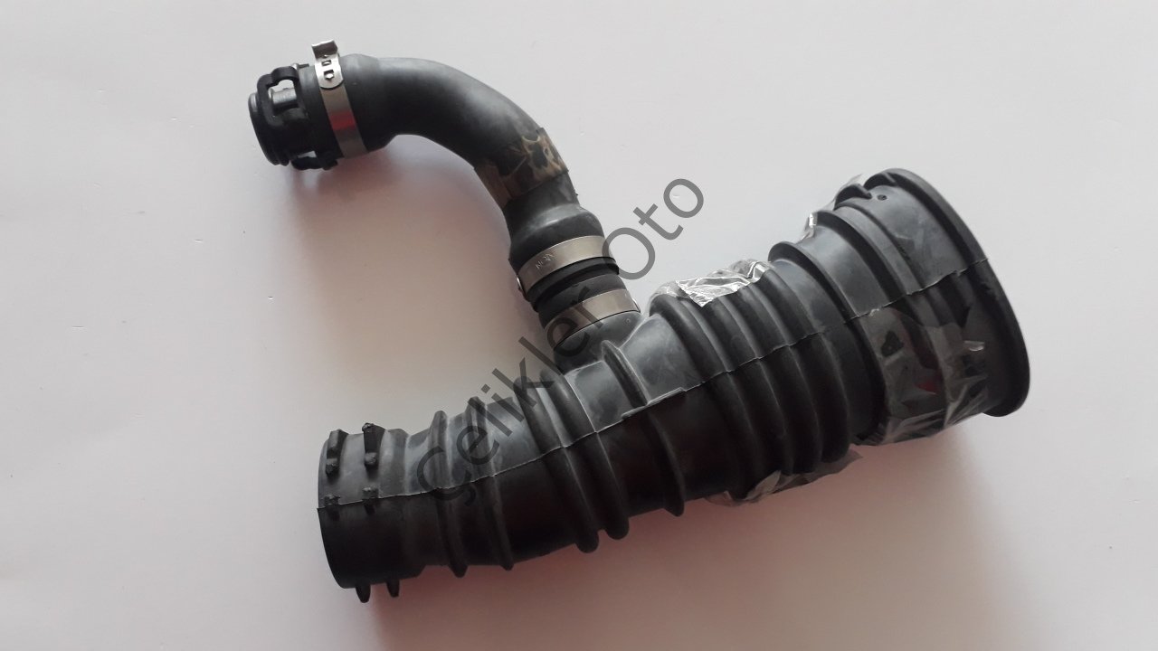 Hava Filtre Hortumu Borusu S40 V50 C30 30680774
