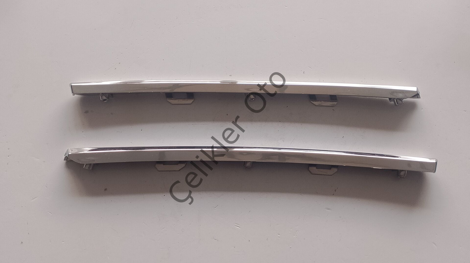 Ön Panjur Çıtası Nikelaj Takım Fluence 622564419R