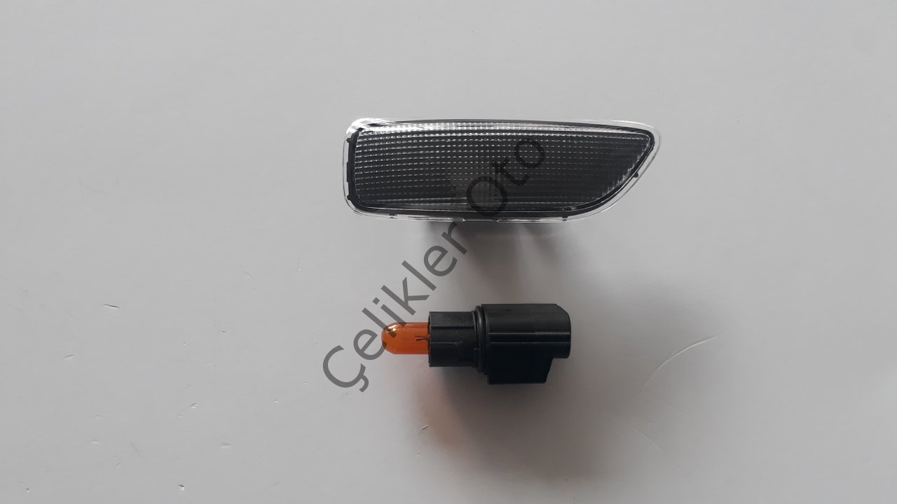 Sağ Çamurluk Sinyali S60 S80 V70 XC70 XC90 8658947