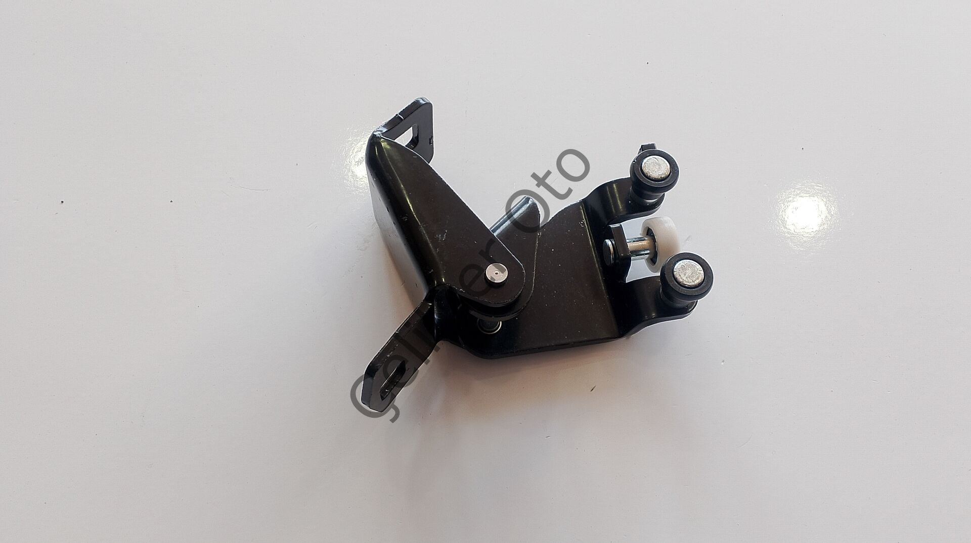 Sağ Sürgülü Kapı Orta Mekanizma Kango 3 8200497637