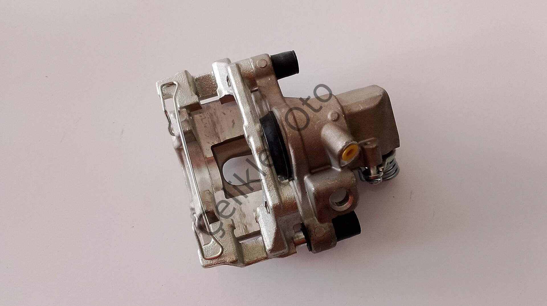 Sol Arka Fren Merkezi Kaliperi S40 V50 C30 C70 36000902