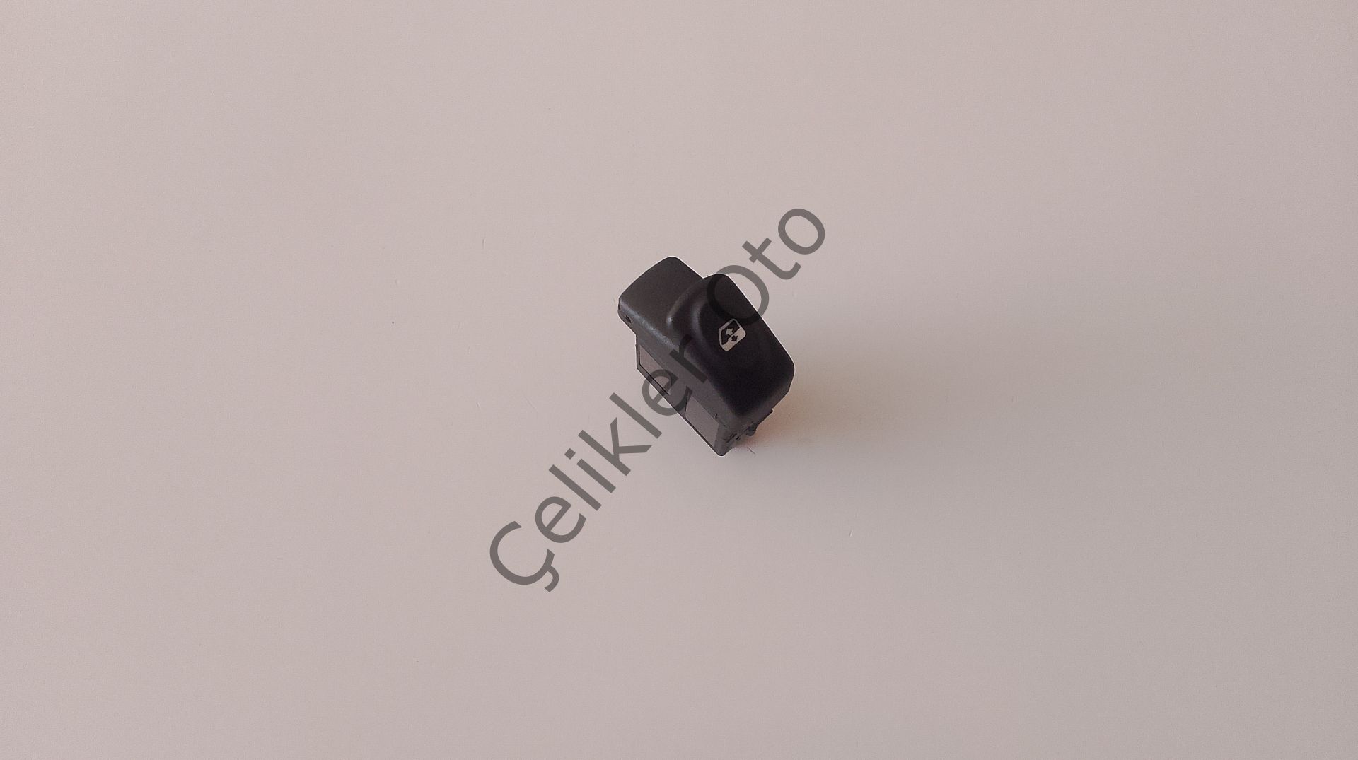 Sol Cam Açma Anahtarı Kango 7700307605