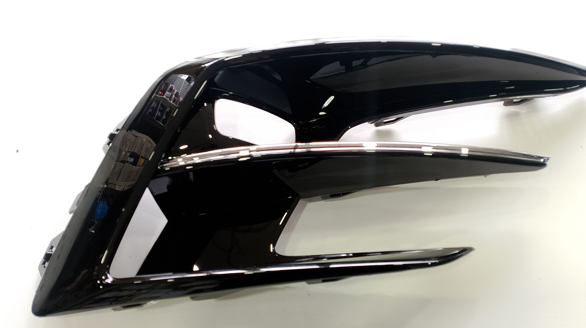 Sağ Sis Çercevesi Sisli Megane 4 261522906R