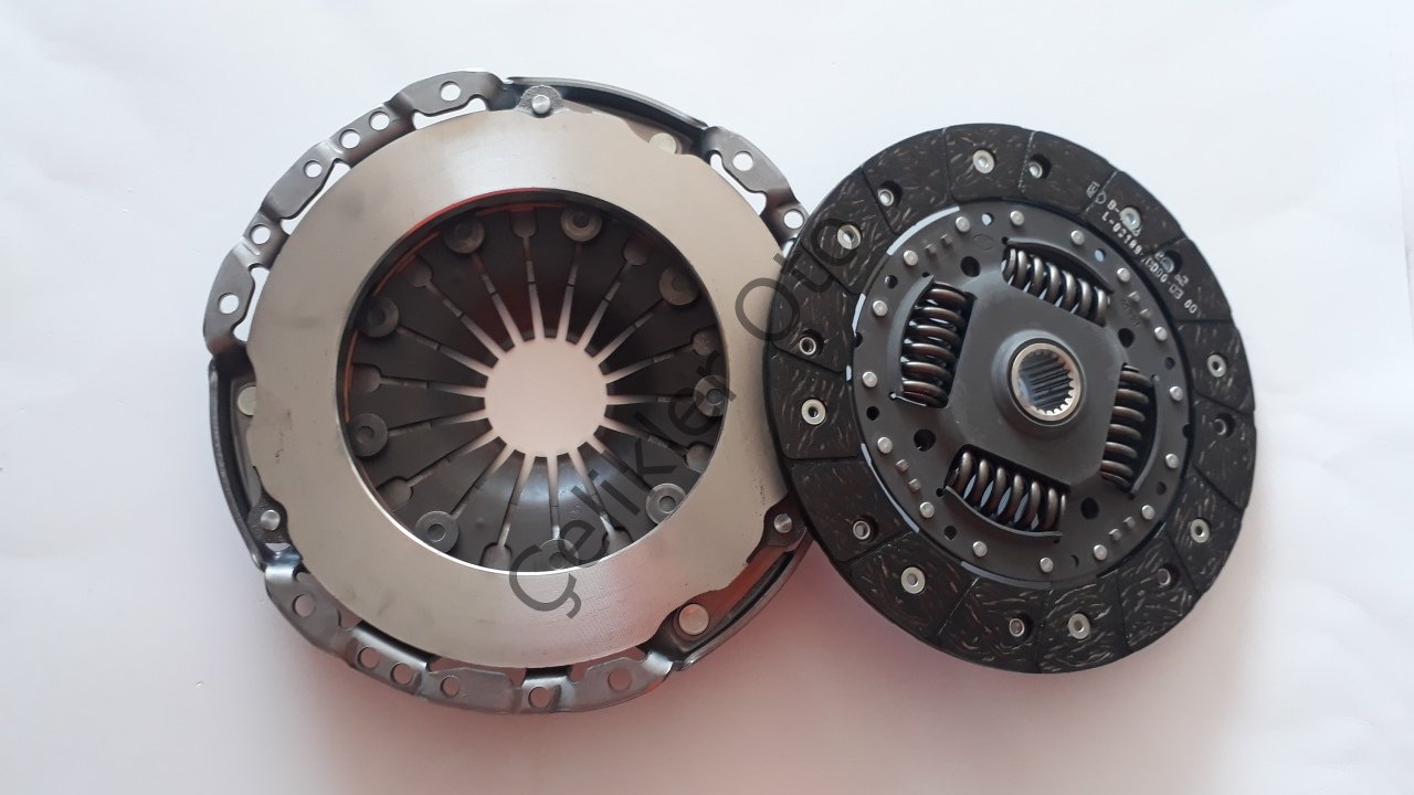 Debriyaj Seti Scenic 3 Laguna 3 Megane 3 Duster 1,6 16V 7701479126