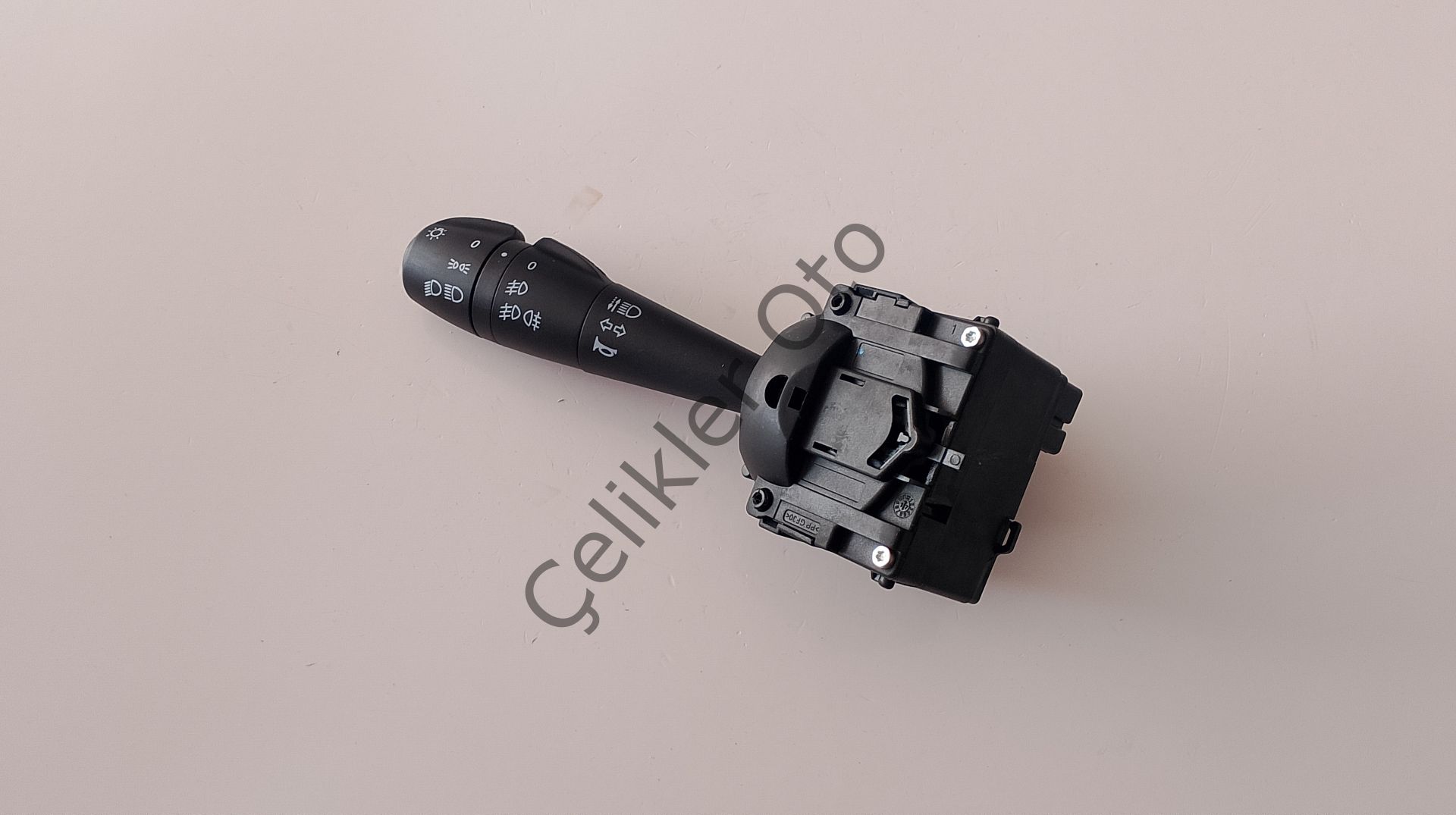 Far Korna Kolu Clio 4 Dacia Dokker Lodgy Sandero Logan Clio Joy Symbol 8201167988