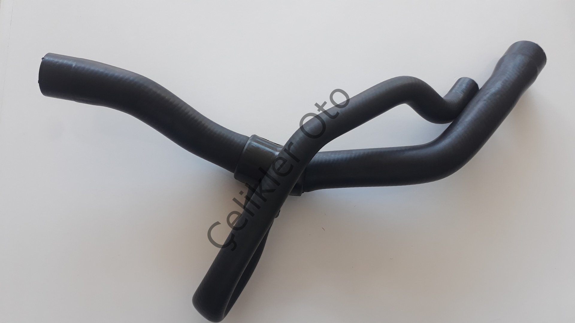 Radyatör Alt Hortumu Clio 1,4 8V 7700435712