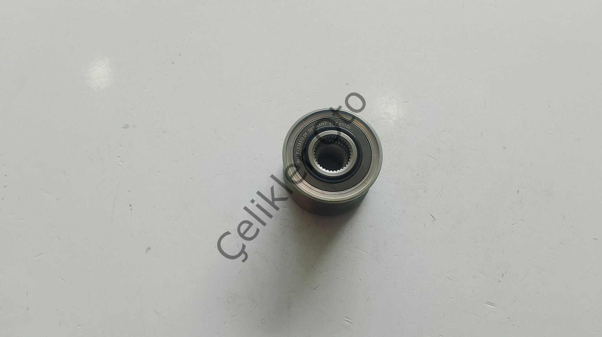 Alternatör Kasnağı Megane 2 Laguna 2 1,9Dci Trafik 2,0Dci Master 2,5Dci 7701477508