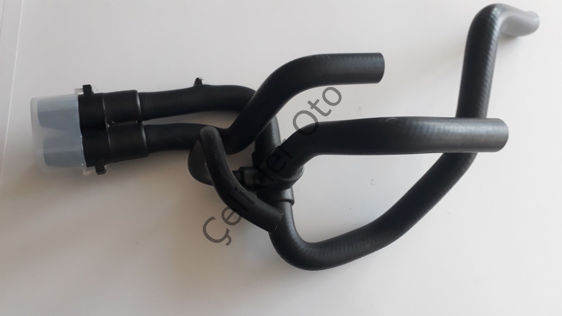 Kalorifer Hortumu Laguna 2,0 8V F3R 7700417717