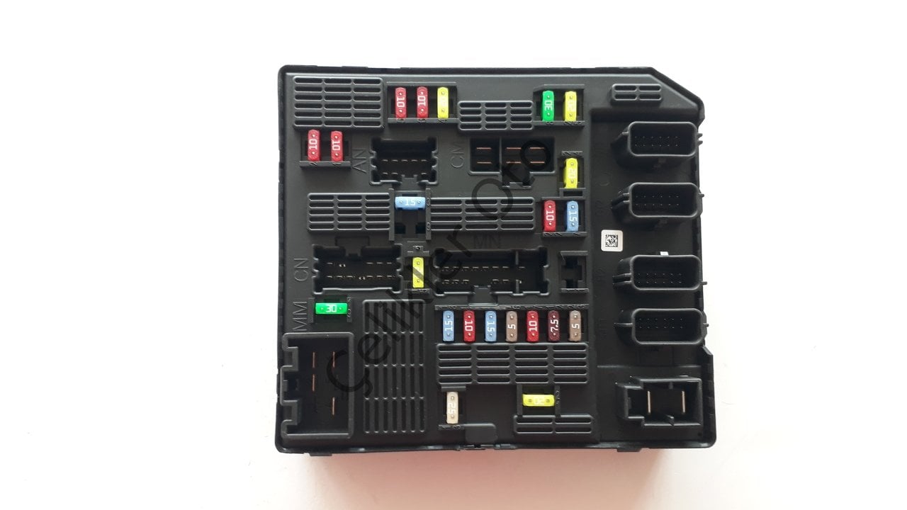 Sigorta Kutusu Upc Ünite Beyni Megane 3 Scenic 3 284B69009R