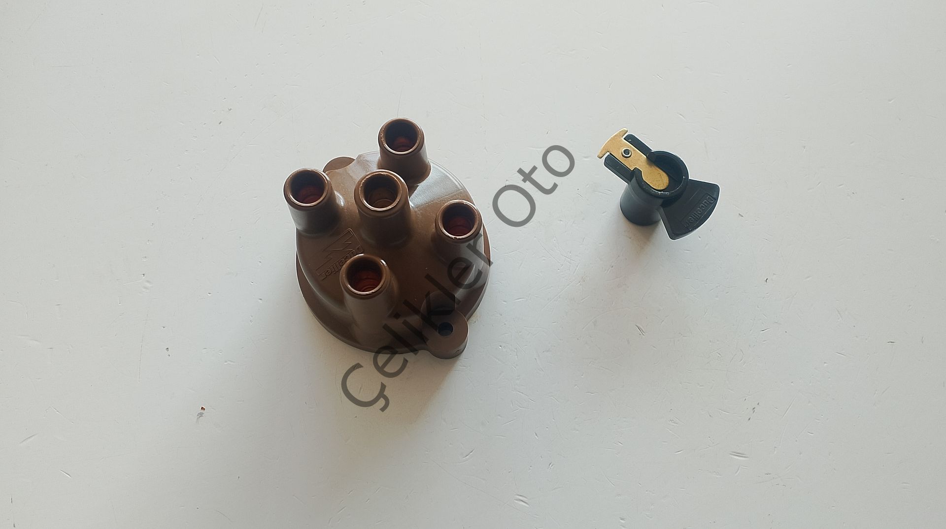 Distribütör Kapağı Tevzi Makaralı Renault R9 R11 7701407310