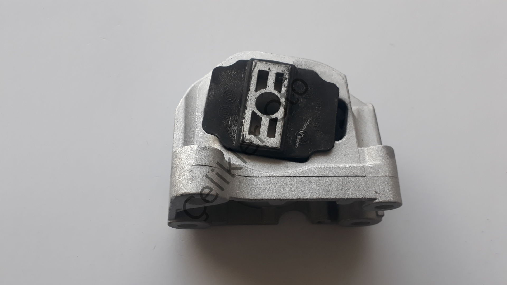 Motor Üst Takozu S60 S80 V70 XC70 XC90 D5 D5244T/T2 30645447