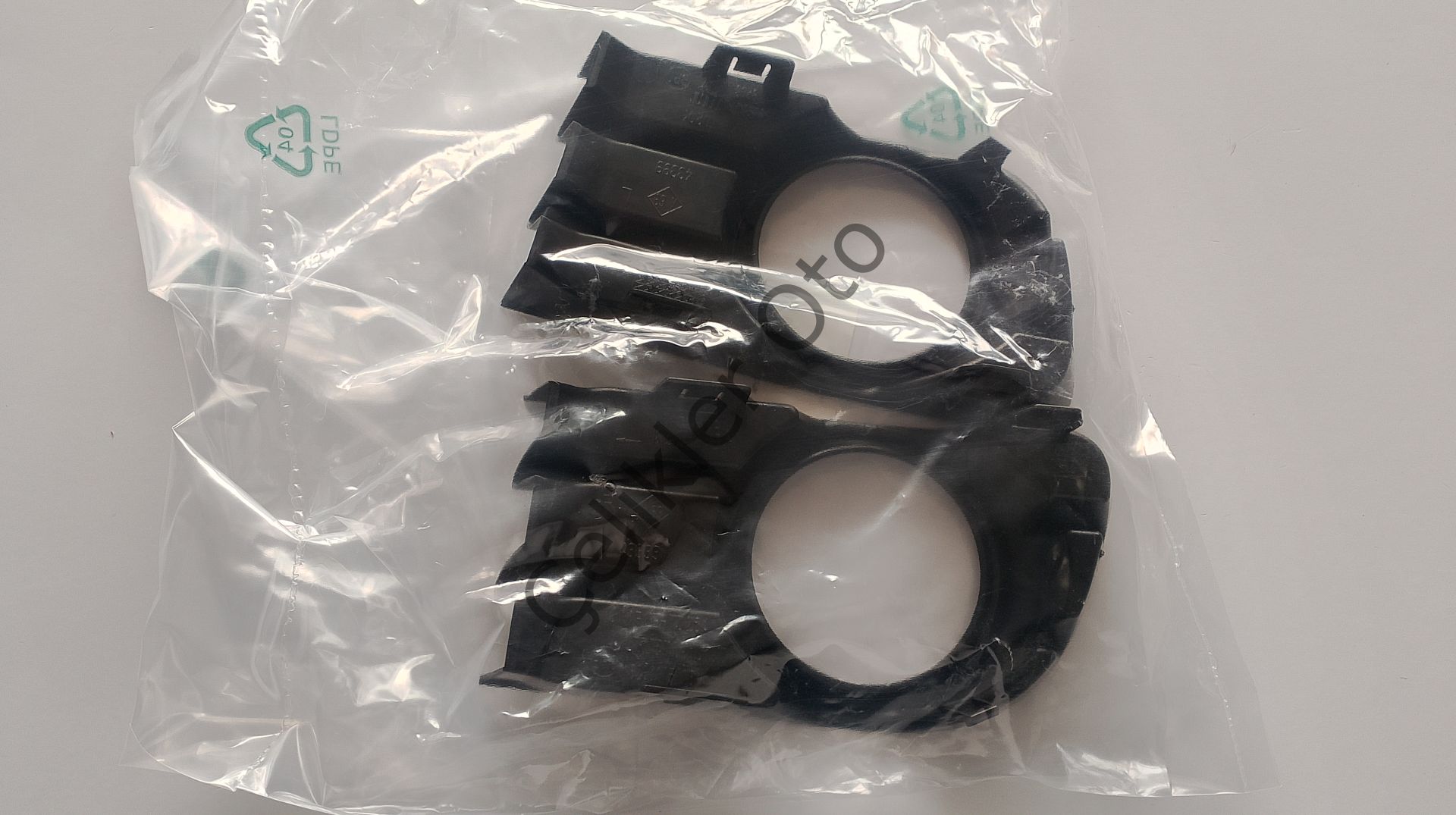 Sis Far Çercevesi Takımı Megane 2 7701474479