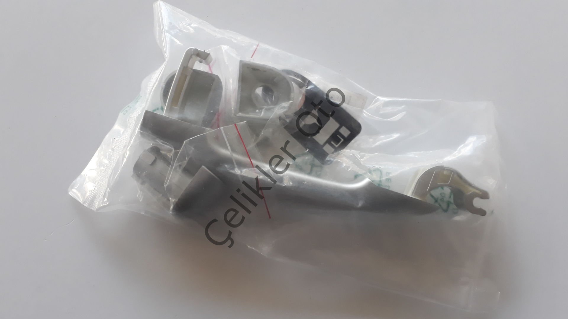 Dış Kapı Kolu Captur Megane 3 Fluence Clio 4 806B04979R