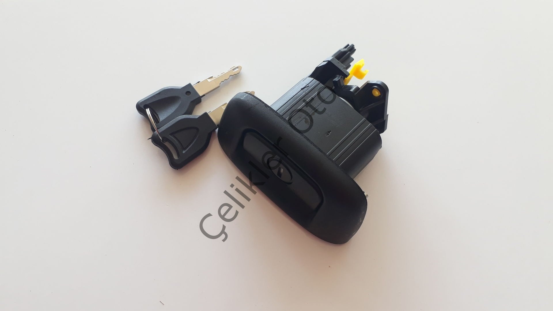 Bagaj Kilidi Anahtarlı Clio Symbol 7701472508