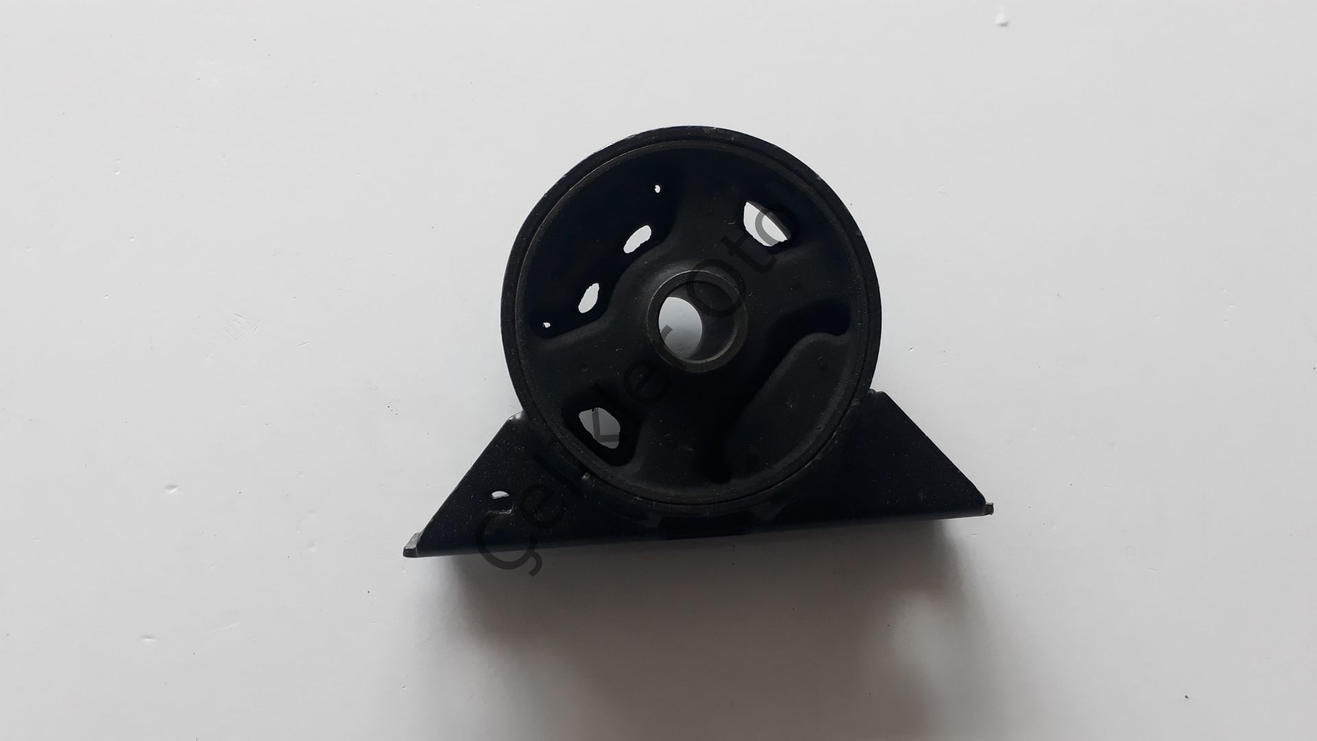 Motor Alt Travers Takozu S40 V40 ALT ÖN 30611143