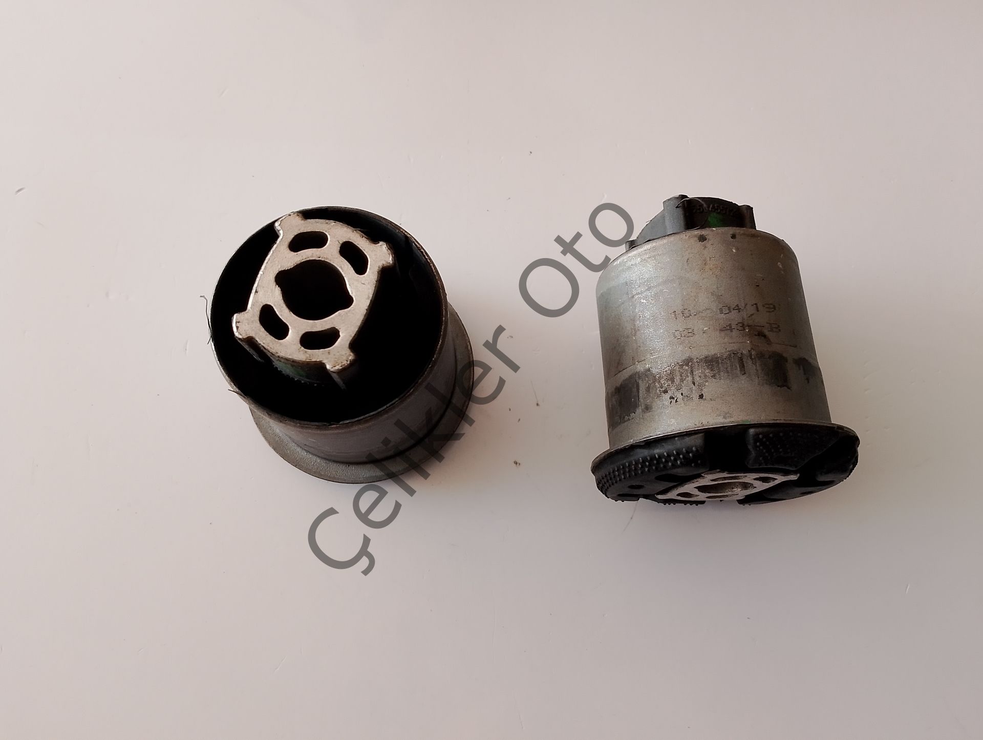 Arka Torsiyon Dingil Burcu Takım Megane 4 Clio 5 550442806R