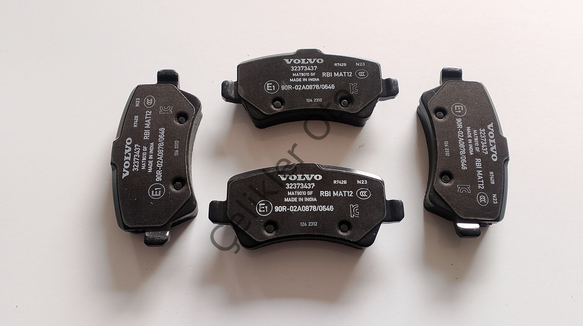 Arka Fren Balatası S60 V60 S80 V70 XC60 XC70 30794555