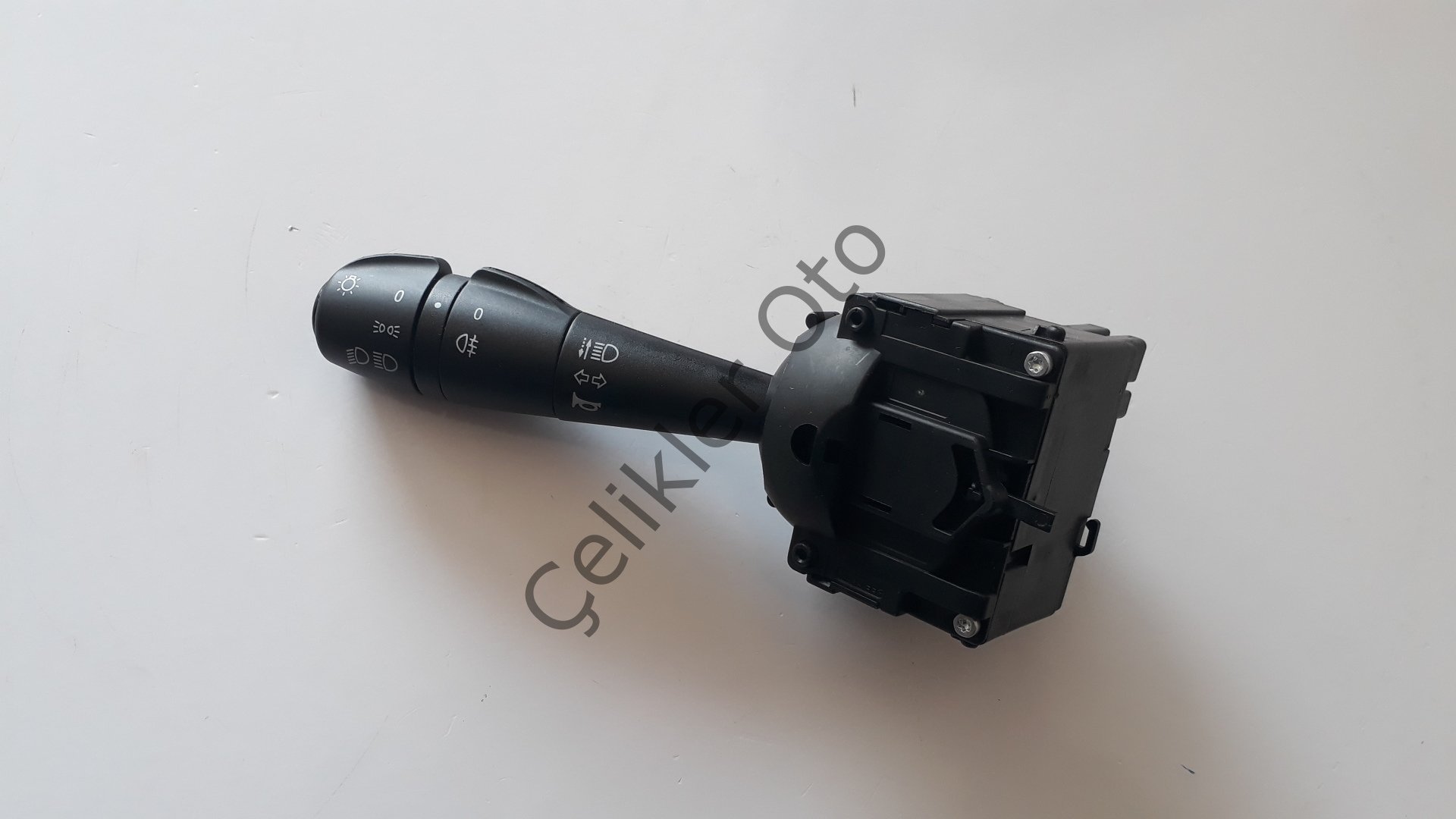 Far Korna Kolu Clio 4 Duster Lodgy Dokker Sandero Logan 8201167982