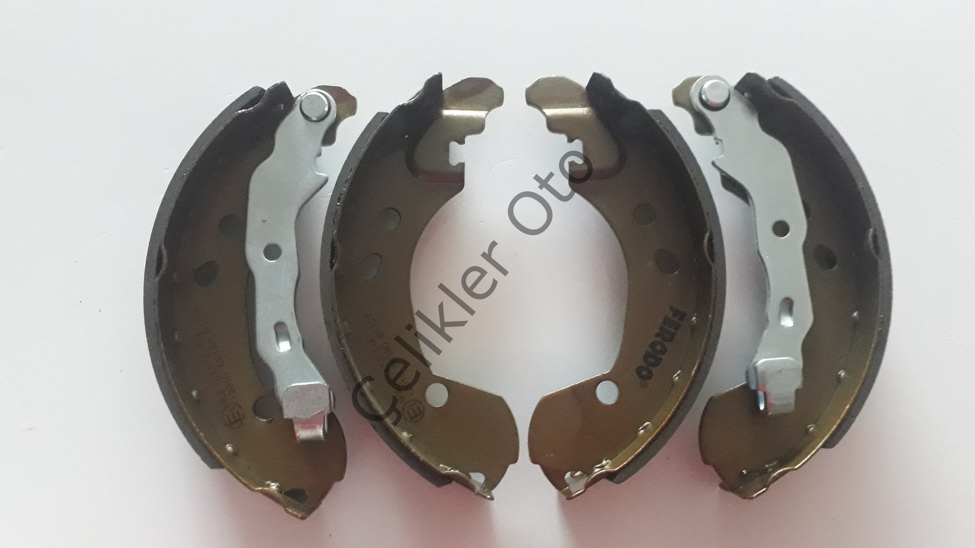 Arka Fren Balatası Clio 3 Modüs 7701208357