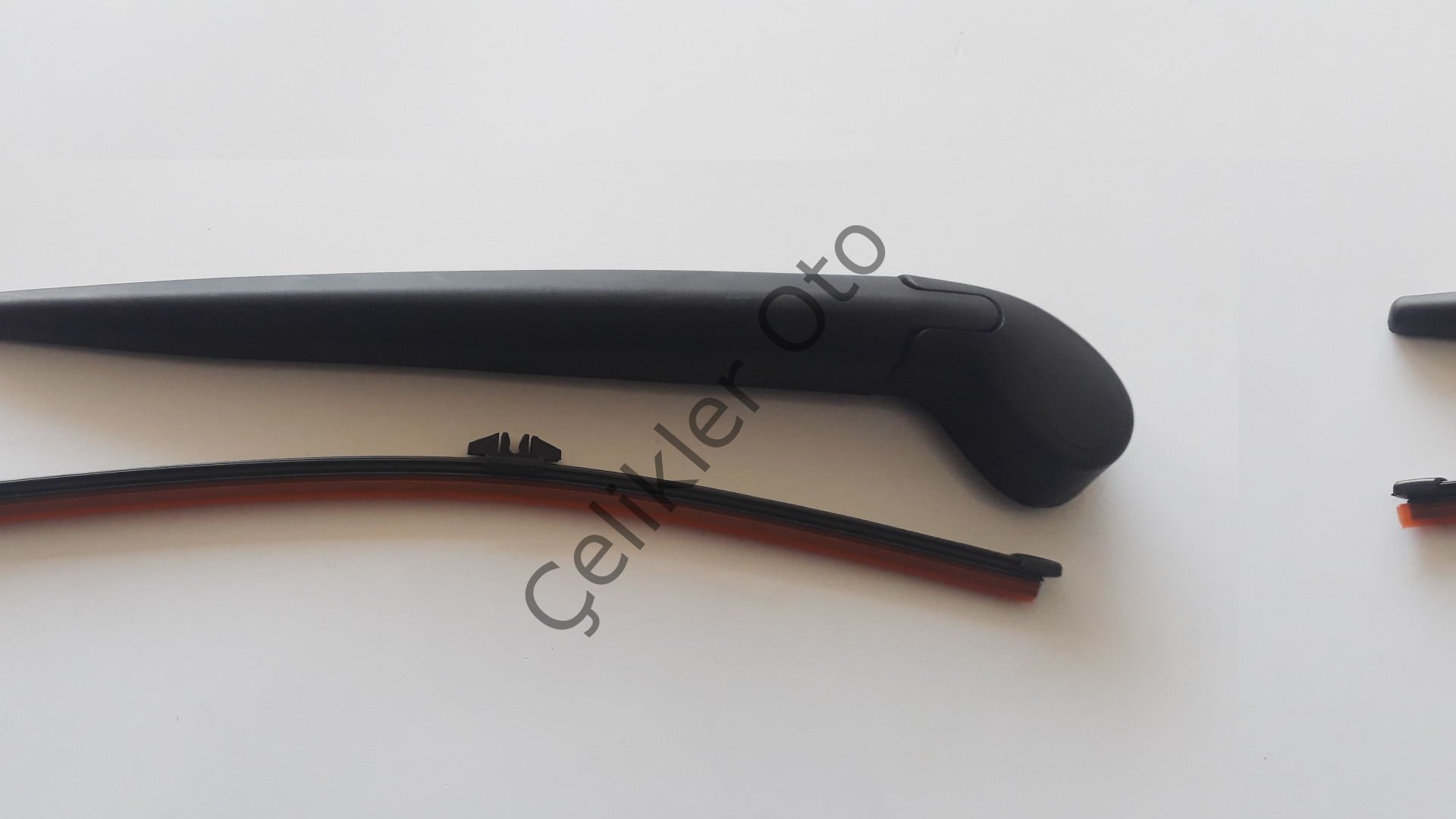 Arka Silecek Kolu+Süpürge XC70 2008->30663893