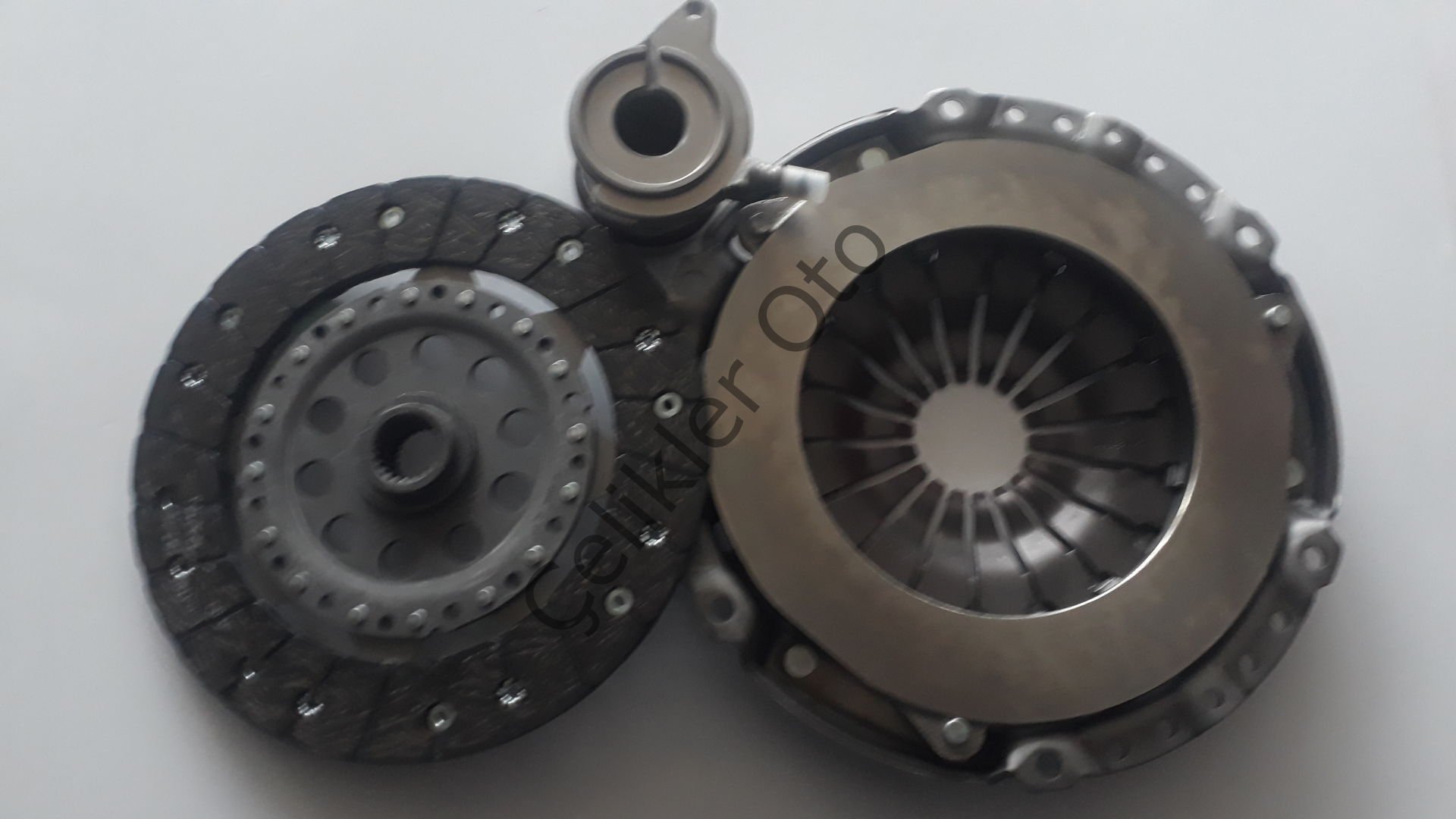 Debriyaj Seti Rulmanlı S40 V50 C30 C70 S60 S80 V70 30711578