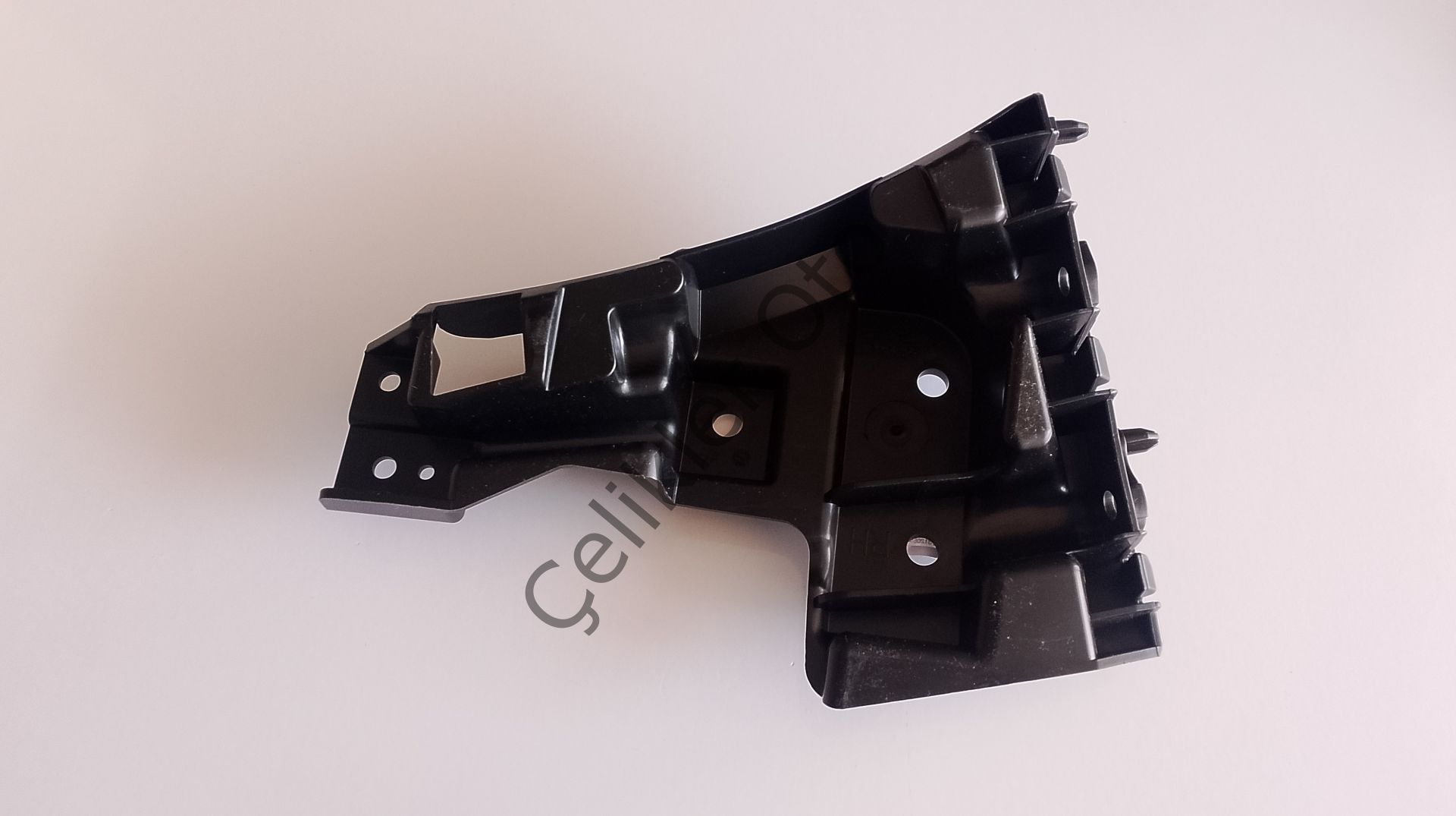 Sağ Tampon Braketi S60 V60 2014->31425464