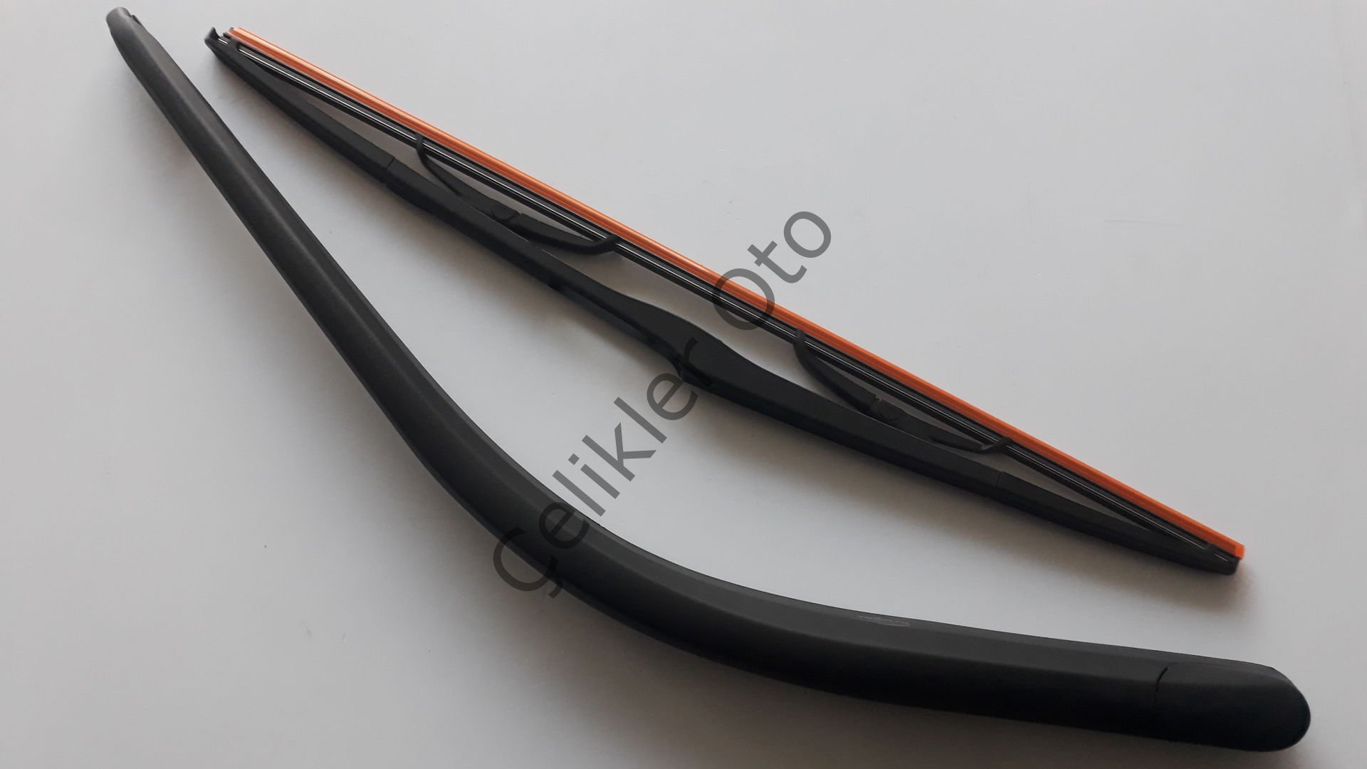 Arka Silecek Kolu+Süpürge Laguna 2 7701049002