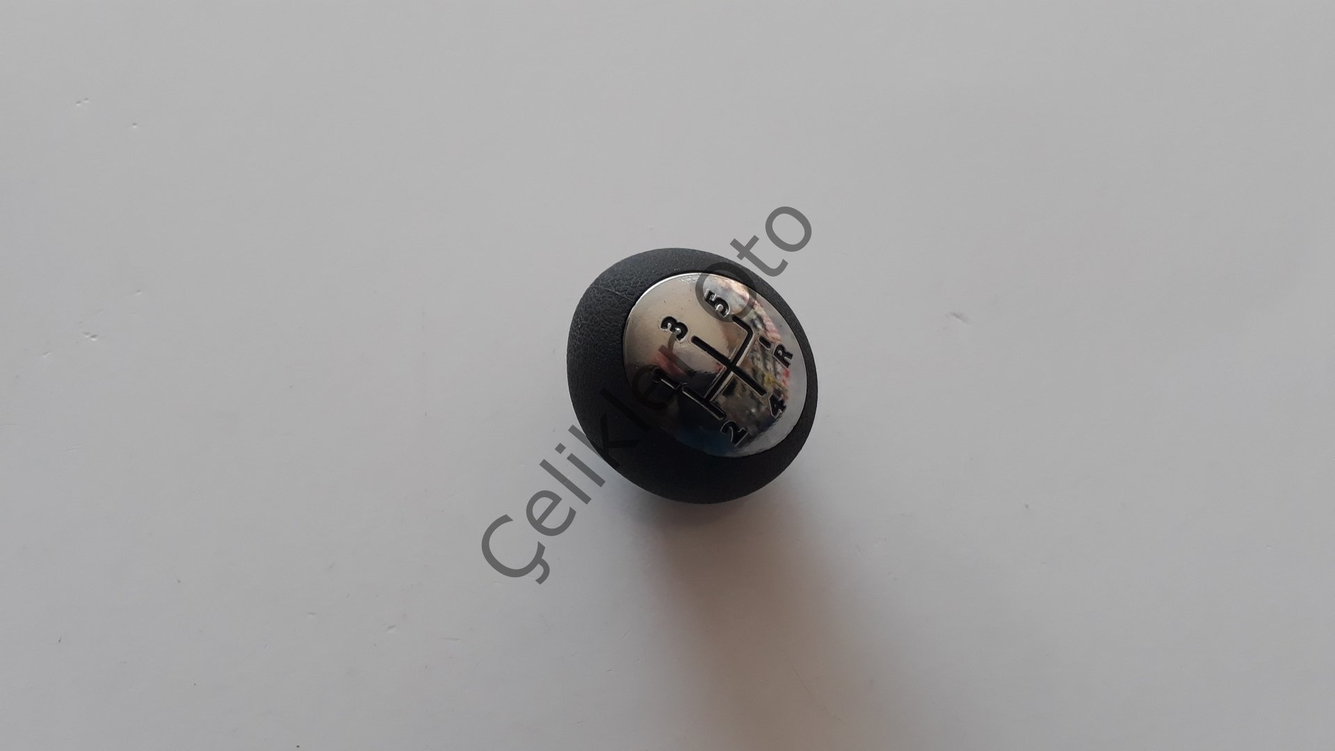 Vites Topuzu 5 İleri Megane 3 Fluence Siyah 8200276415