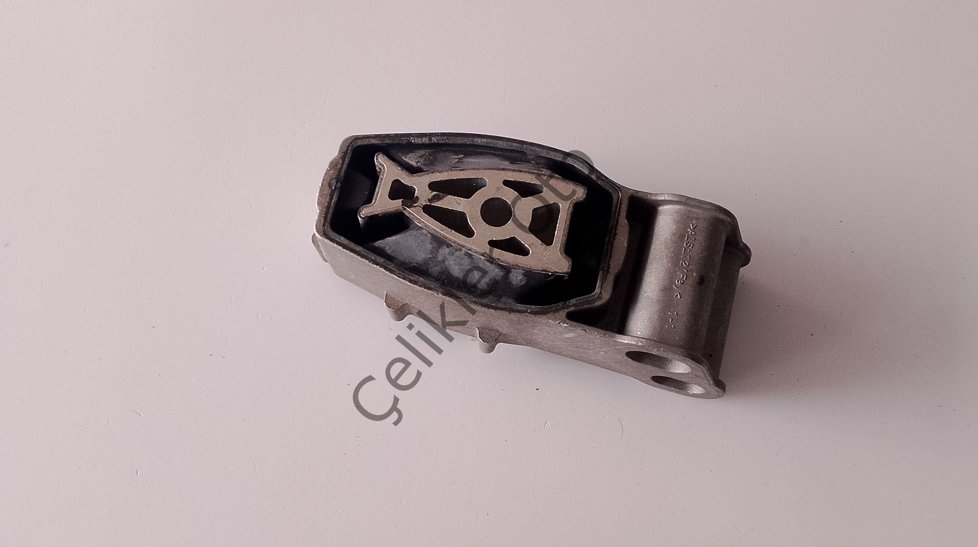 Şanzuman Alt Takozu Tork Çubuğu XC40 31686298