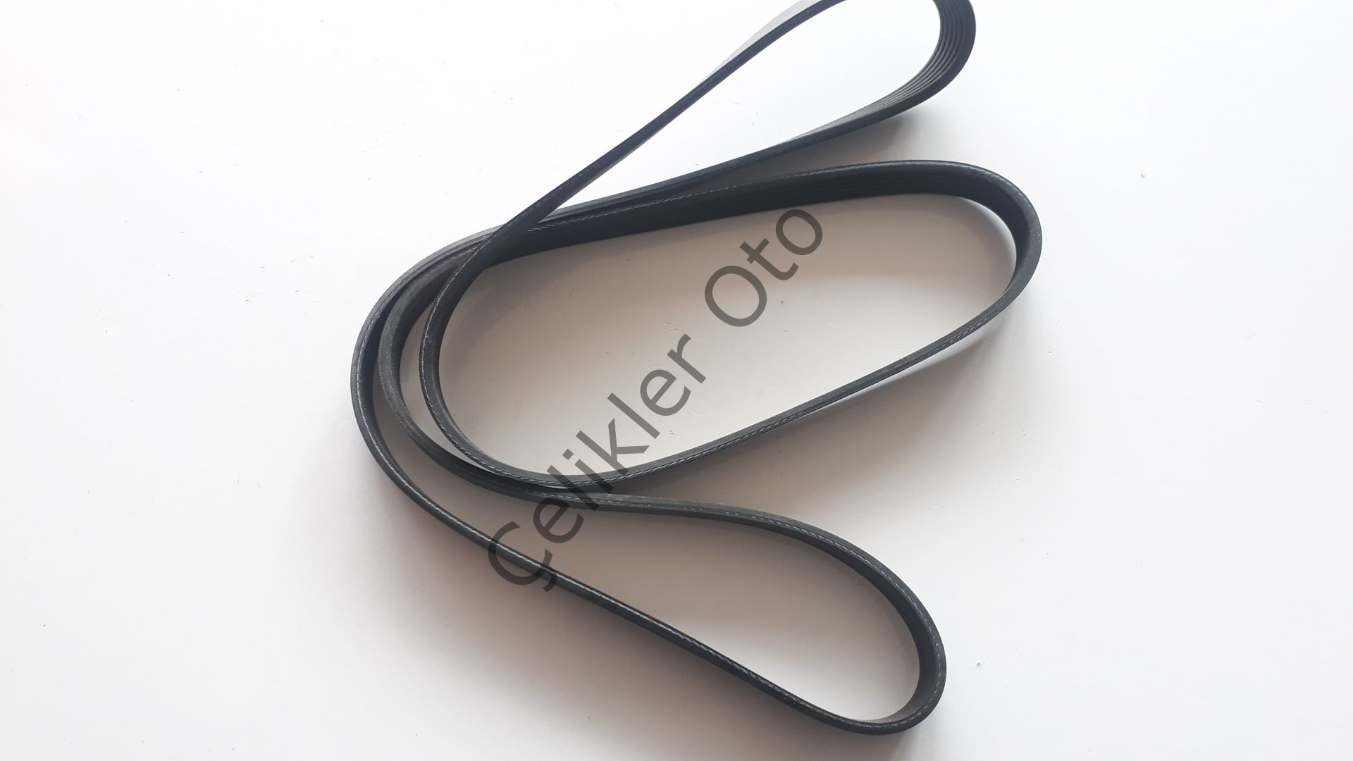 V Kayışı Alternatör Master 2,5DCİ Trafik 1,9DCİ Laguna 1,9DCİ 8200833549