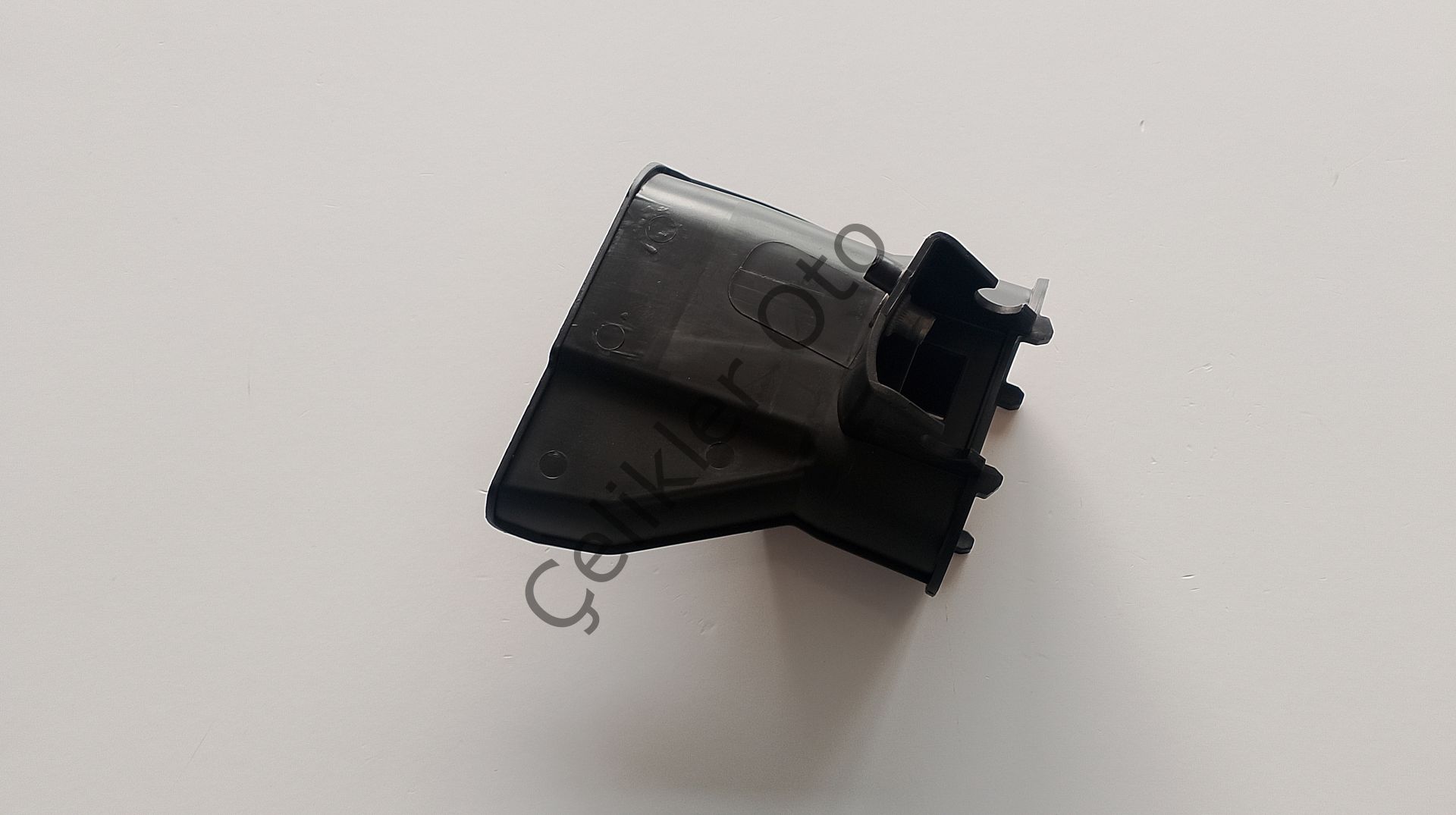 Dacia Logan Sandero Soğuk Hava Prizi 960159288R