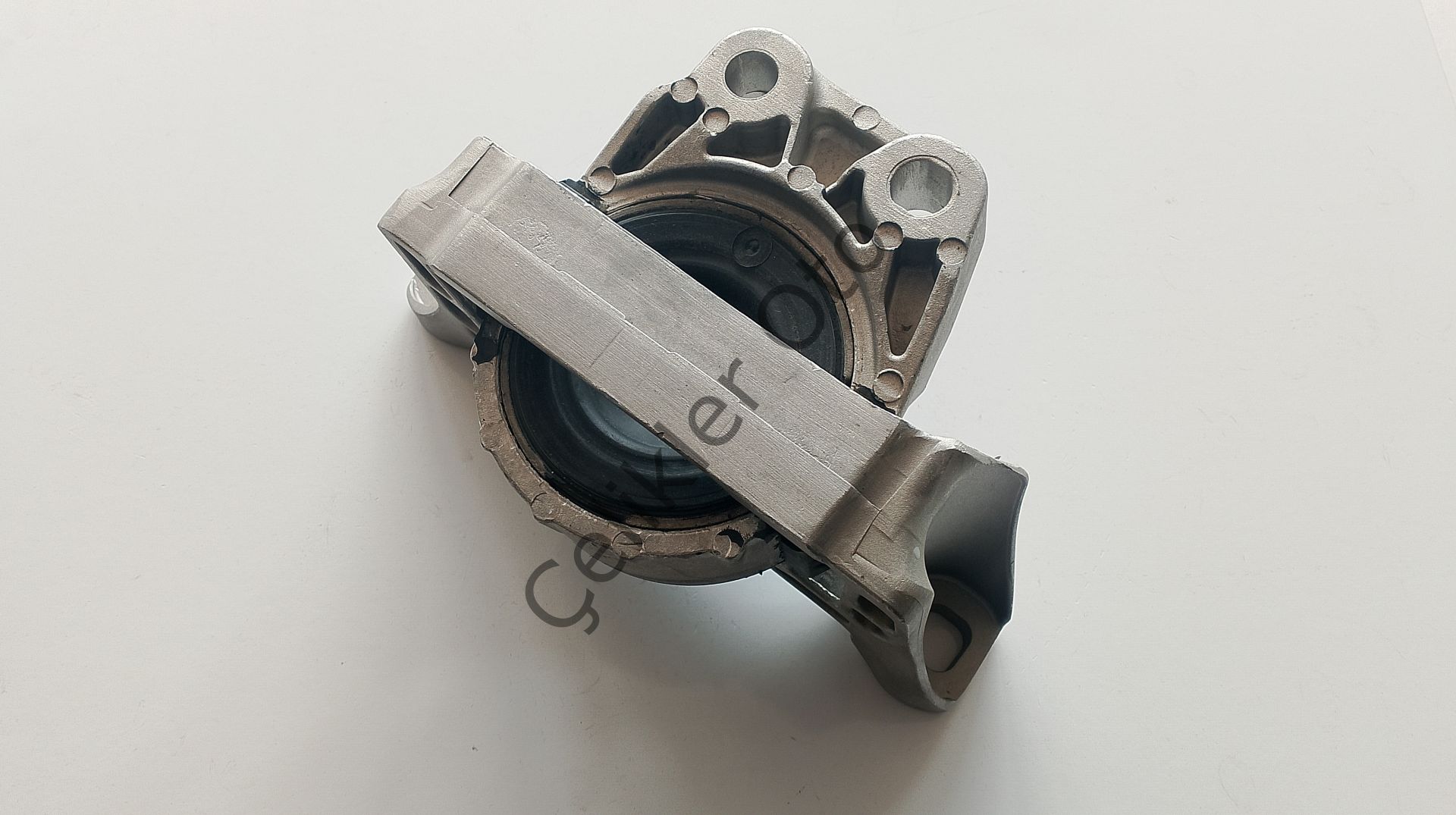 Sağ Üst Motor Takozu S40 V50 C30 2,0Dizel 30680311