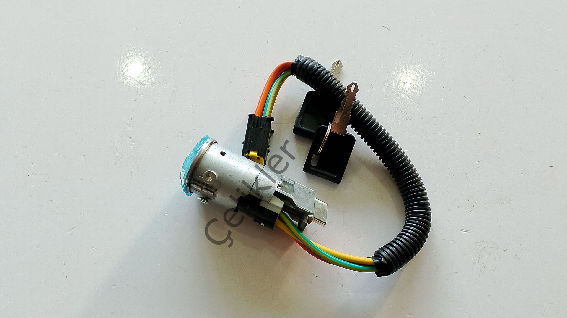 Kontak Anahtarı Clio Kango Logan Sandero Trafik Master 7701471220