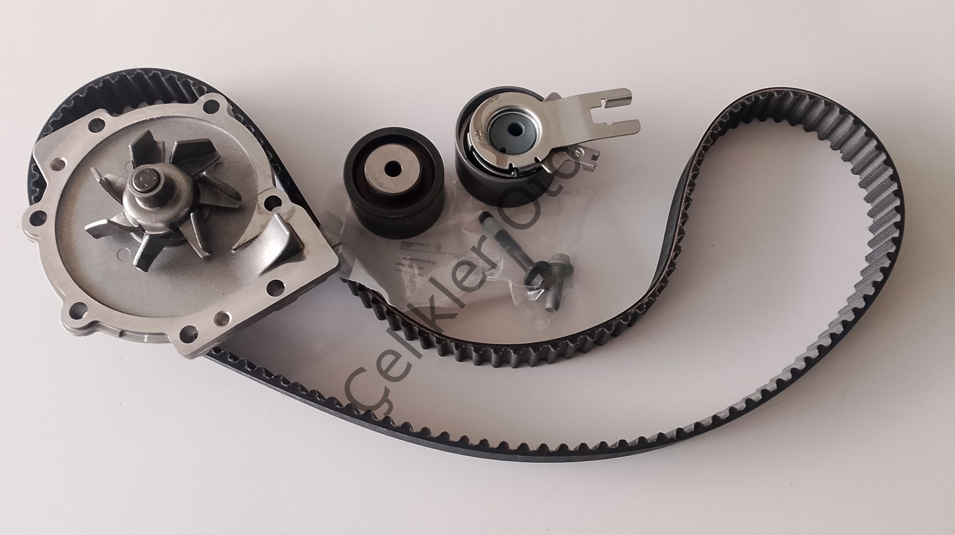 Triger Eksantrik Seti+Su Pompası S60 S80 V50 V60 V70 XC60 XC70 XC90 D3 D4 D5 31359568