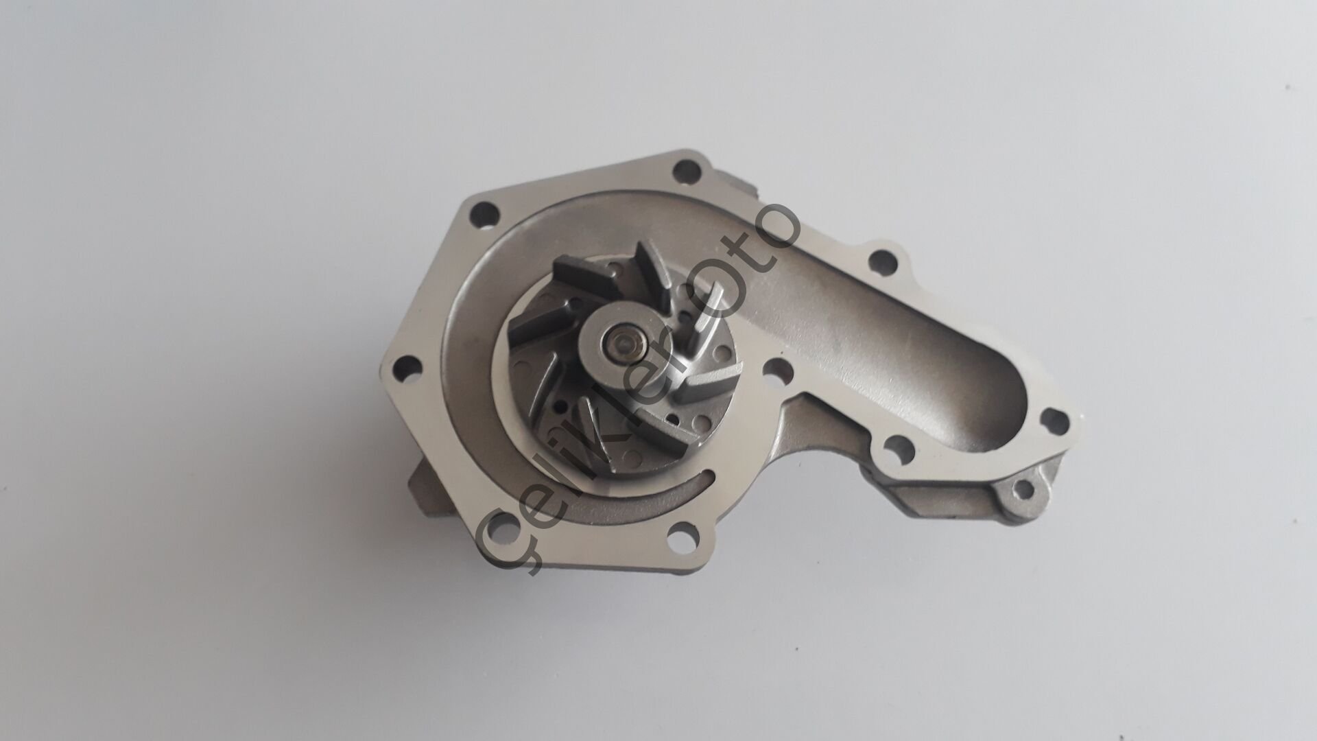 Su Pompası Devirdaim Kango Megane Laguna 1,8 2,0 1,9Dizel F3R F3P F8Q 7701473365