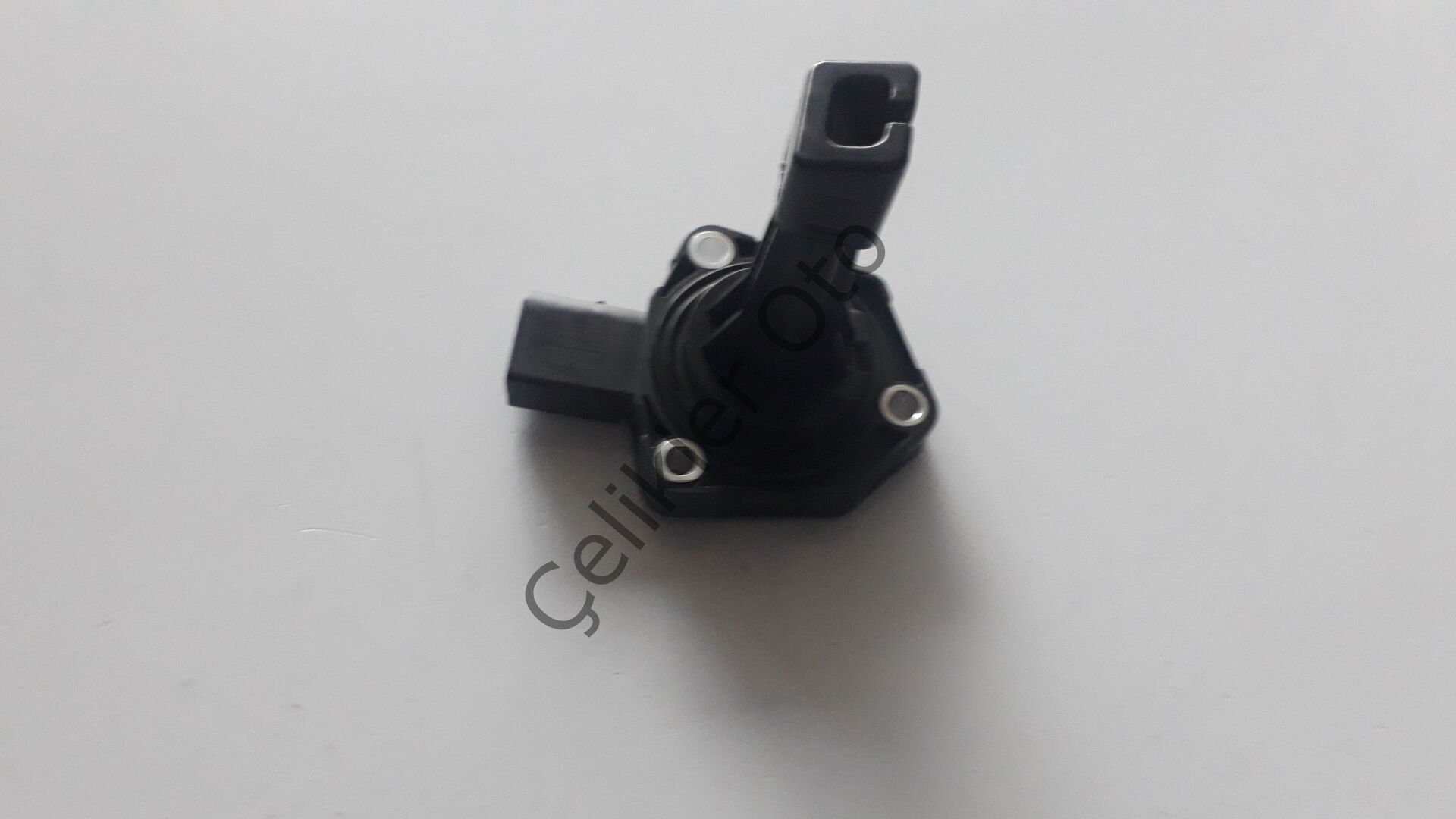 Yağ Seviye Sensörü S60 V60 S80 V70 XC60 30757802