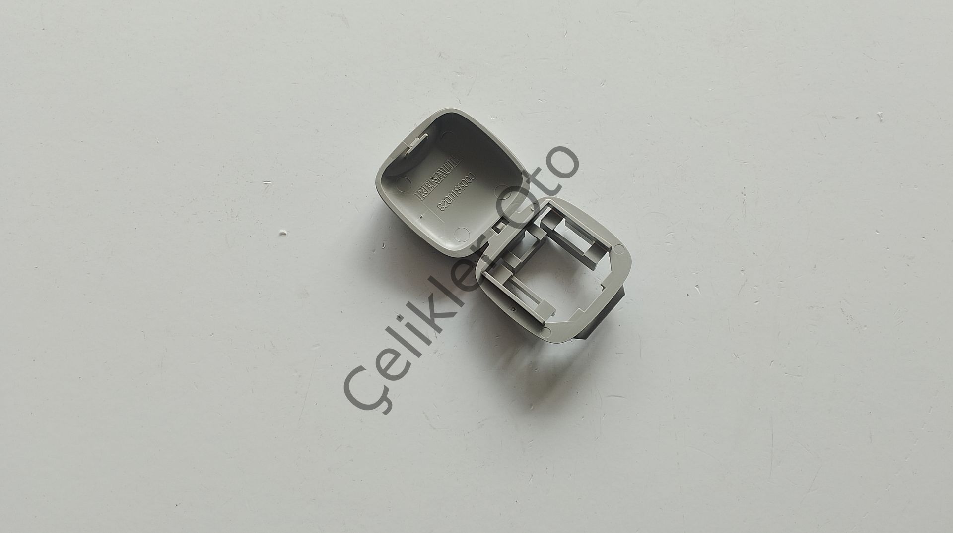 Tavan Döşeme Klipsi Tapası Clio 4 Fluence Duster 8200186000