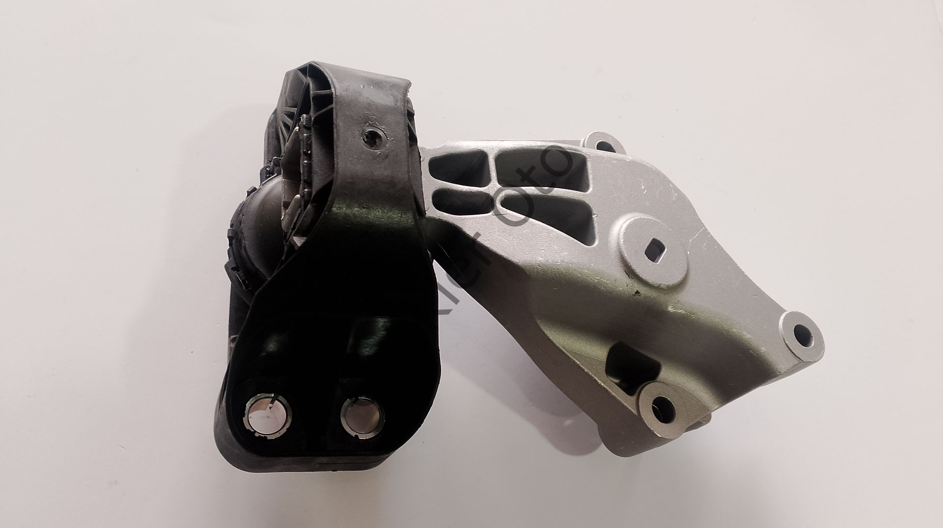 Sağ Üst Motor Takozu Clio 5 Captur 1,0Tce H4H 112103195R