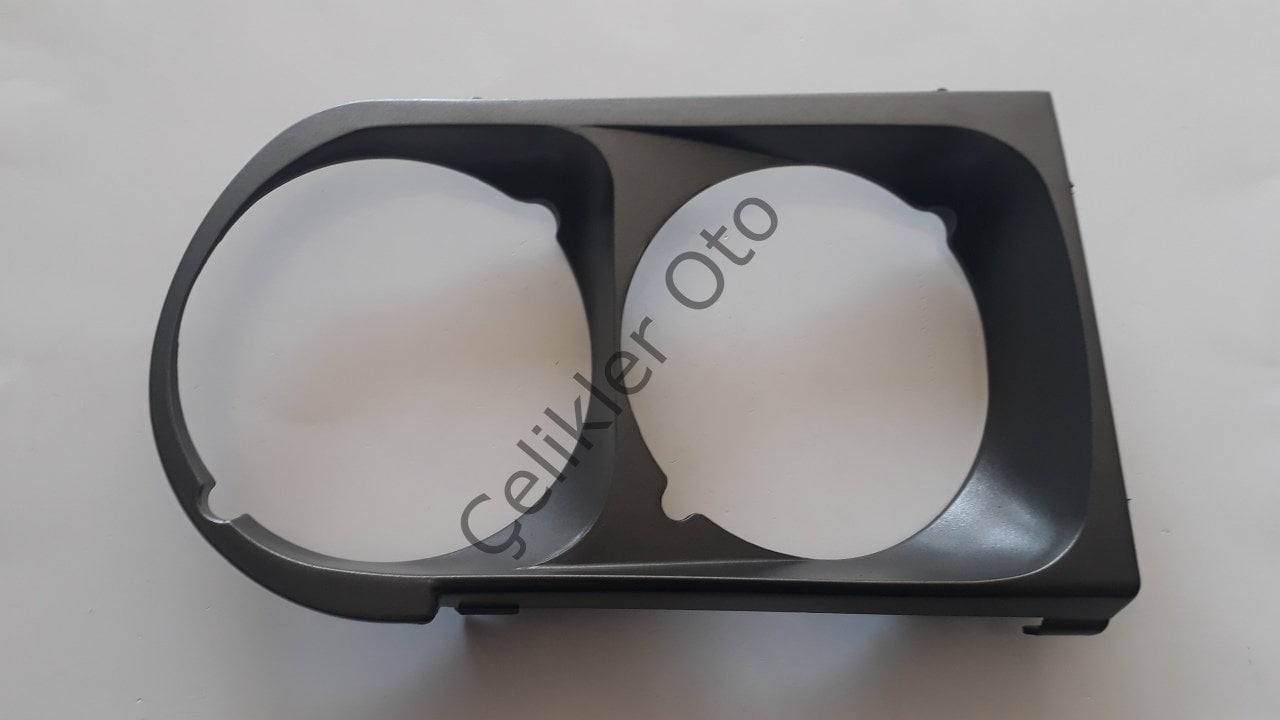 Renault R12 Far Çercevesi Sağ 7702188554