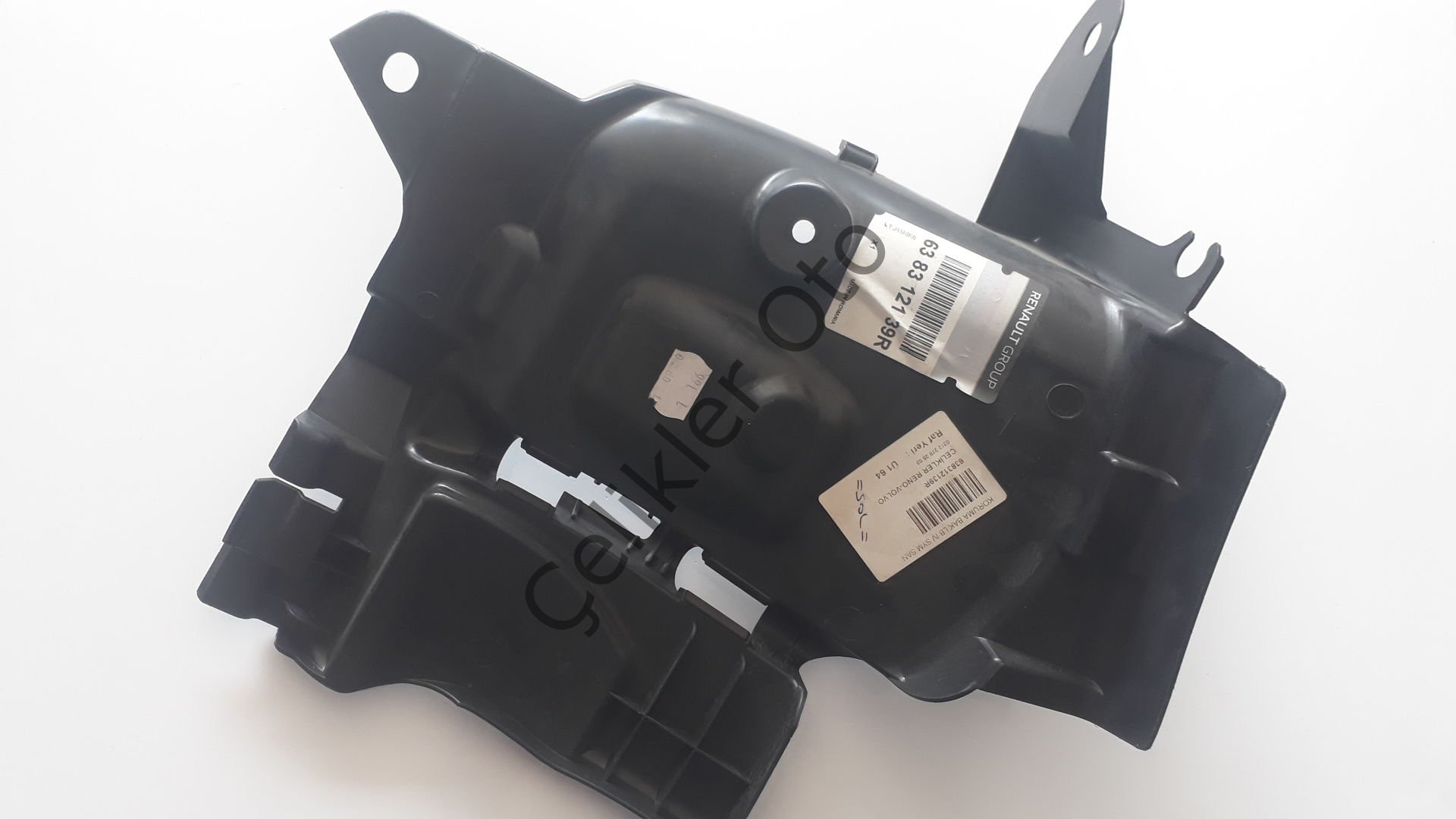 Sol Yan Davlumbaz Clio Joy Sandero 638312139R