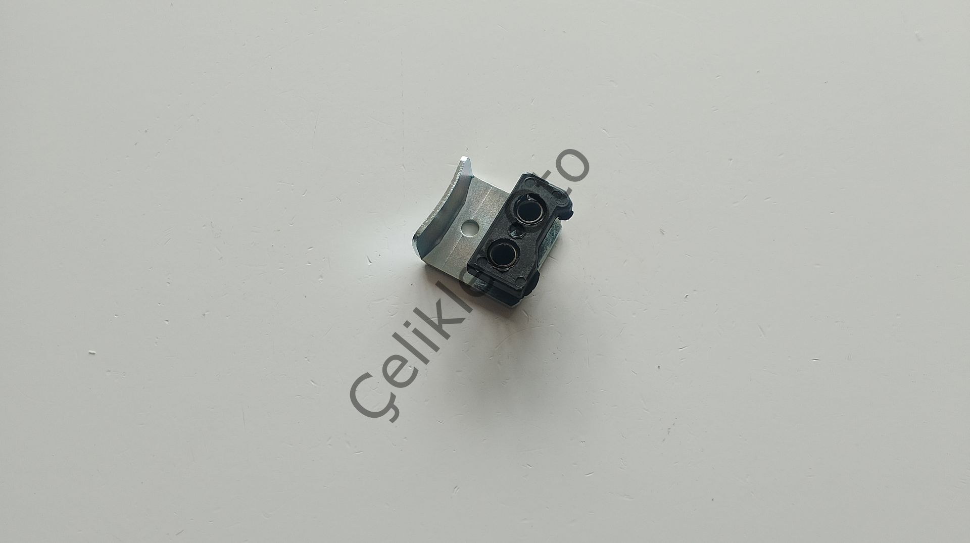 Sol Kapı Kilit Karşılığı Renault R9 R11 7702252920