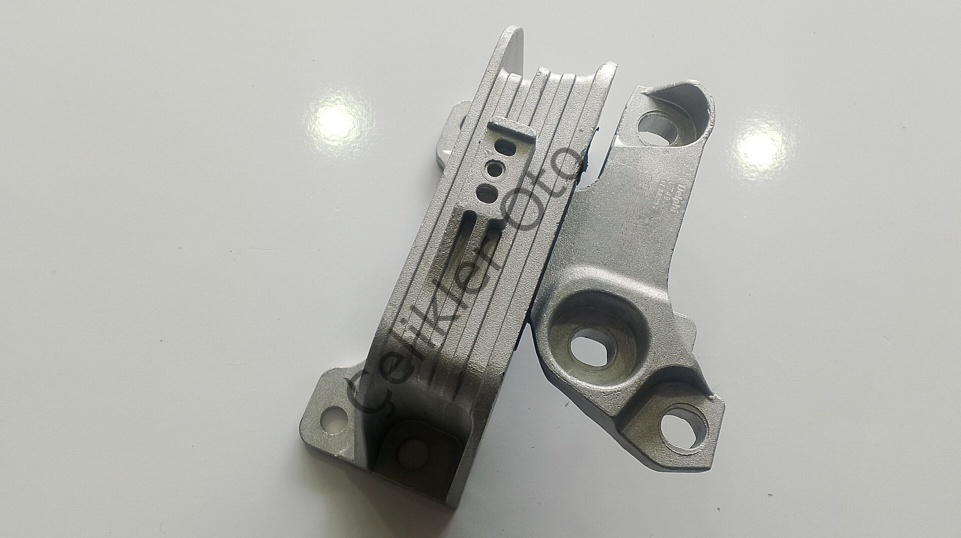 Motor Takozu Sağ Üst Master 2,3Dci 112108180R