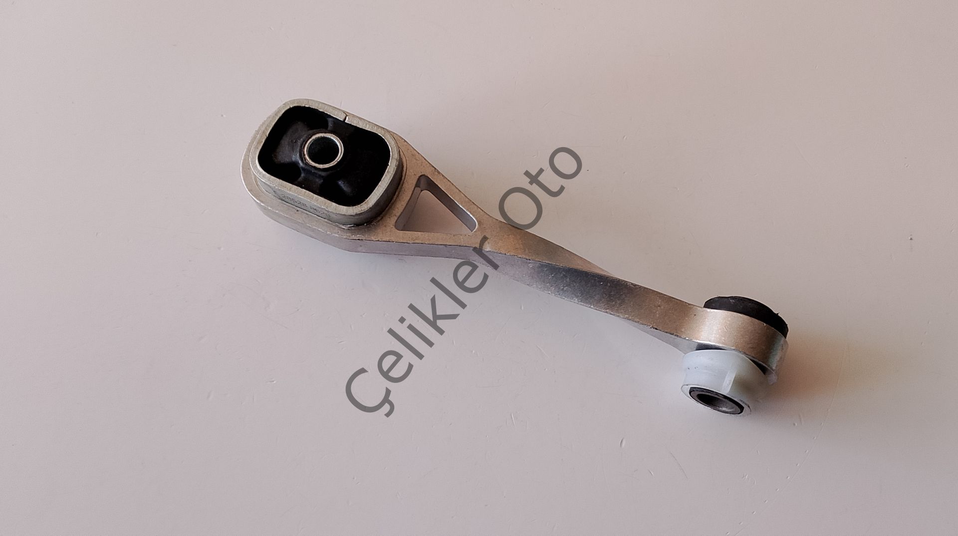 Motor Alt Takozu Arka Clio Megane 1,4 1,6 16V 8200171178